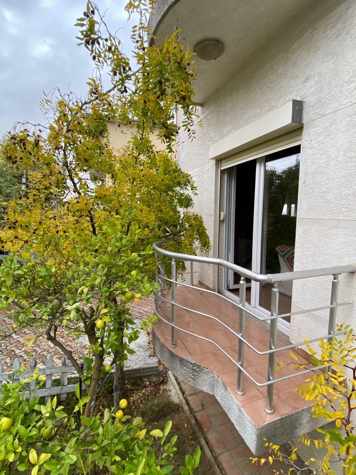 villa for sale in Tiranë, Albania – photo 1