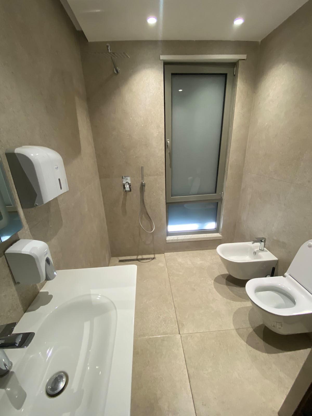 commercial for sale in Tiranë, Albania – photo 7