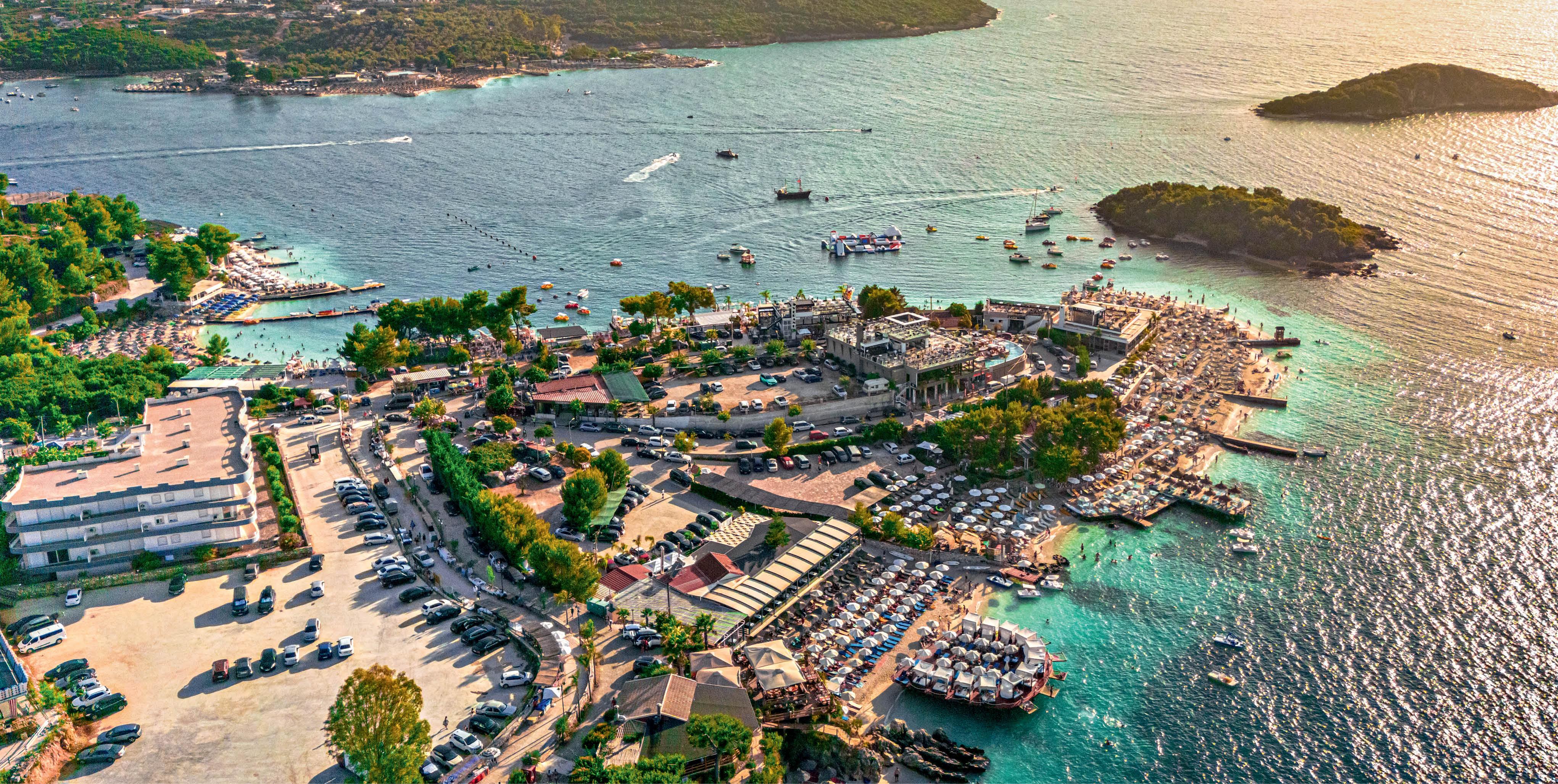 Spacious 2+1 Apartment for Sale in the Heart of Ksamil – 127 m² on the 3rd Floor