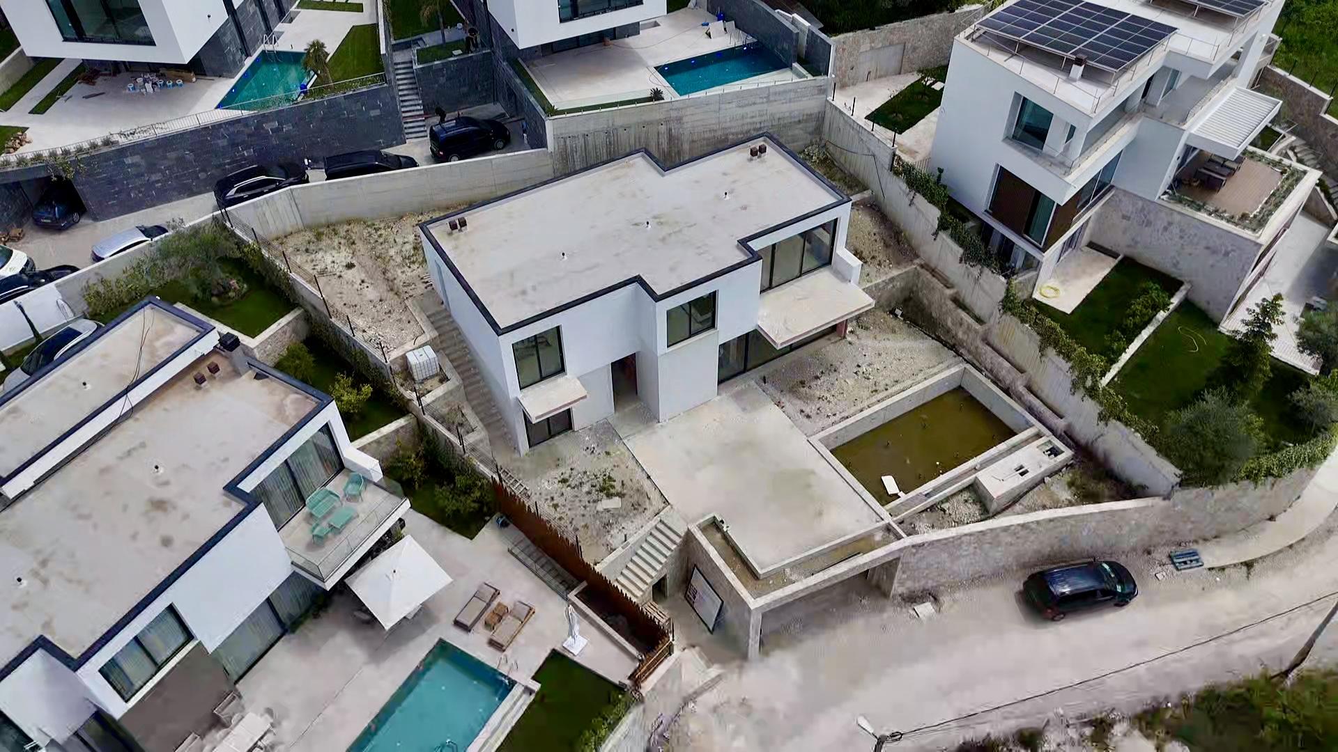 Exclusive Luxury Villa for Sale near Radisson Collection, Sauk – 486 m² Villa with Private Pool & Approved Project