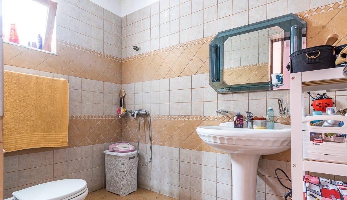 3-Story Villa for Sale or Rent in Shkoza, Tirana