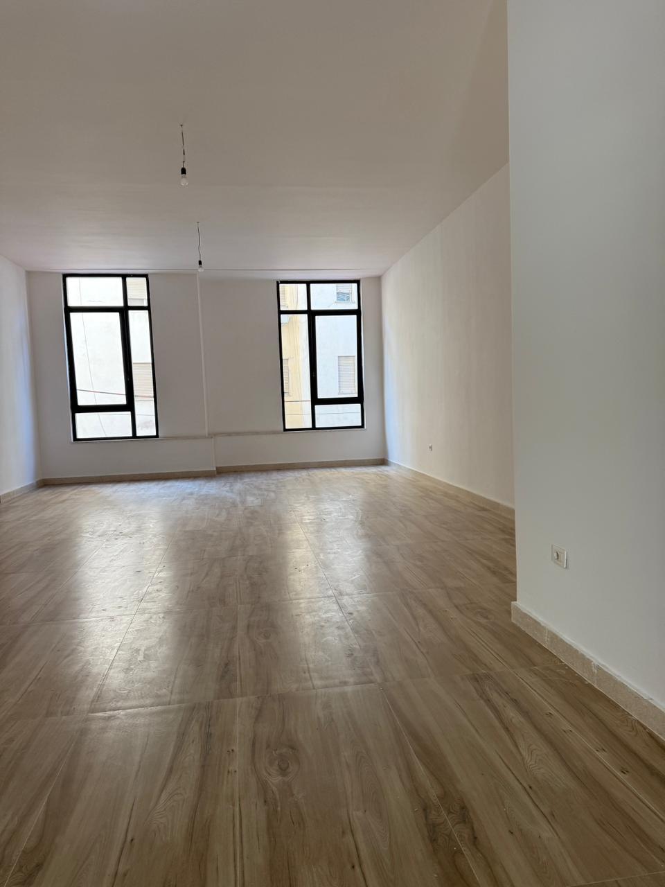 commercial for sale in Tiranë, Albania – photo 3