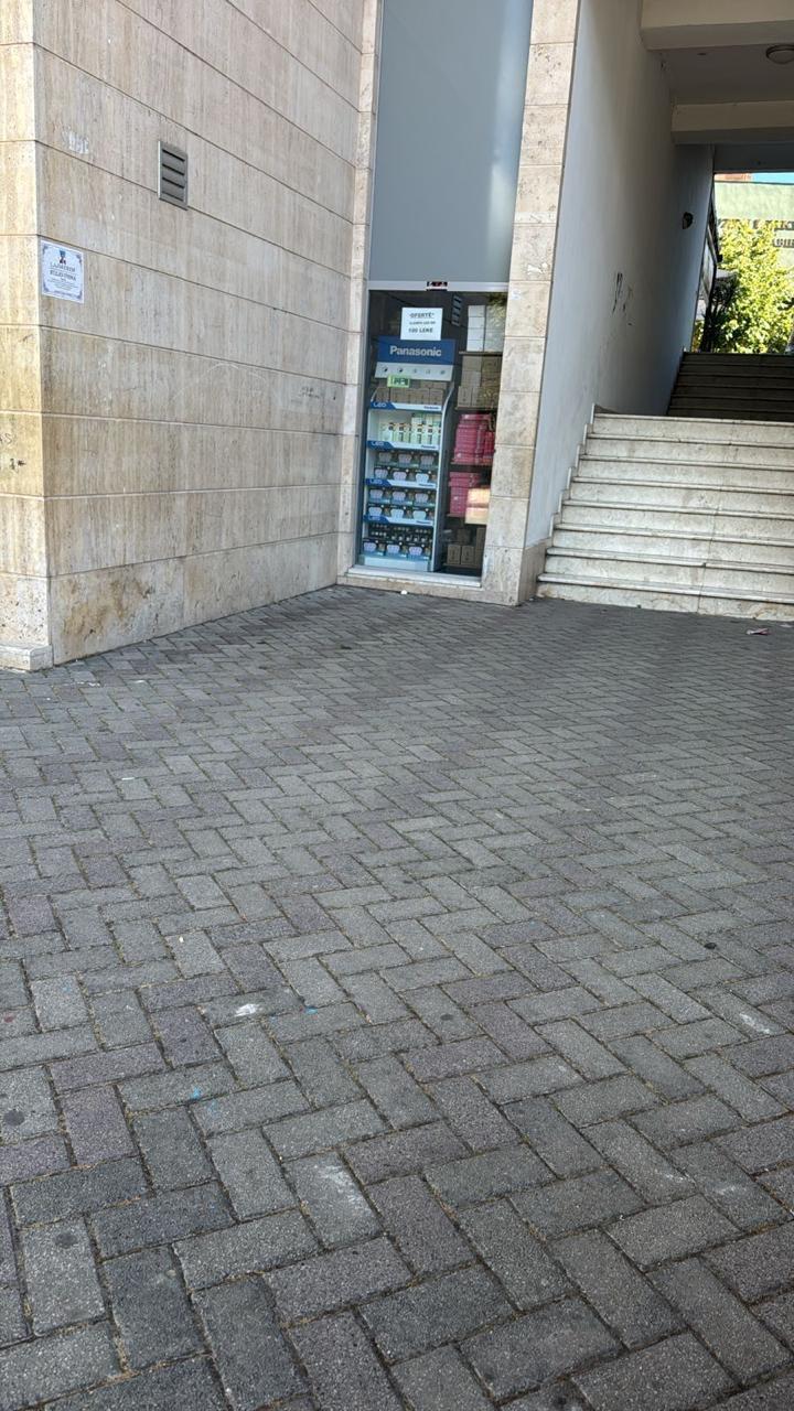 commercial for sale in Tiranë, Albania – photo 9