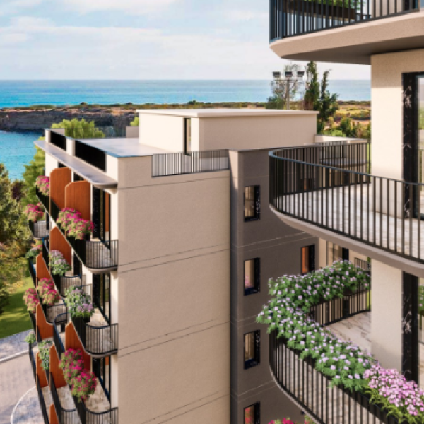 1-Bedroom Apartment for Sale in Saranda – Mitat Hoxha Street, 100m from the Sea