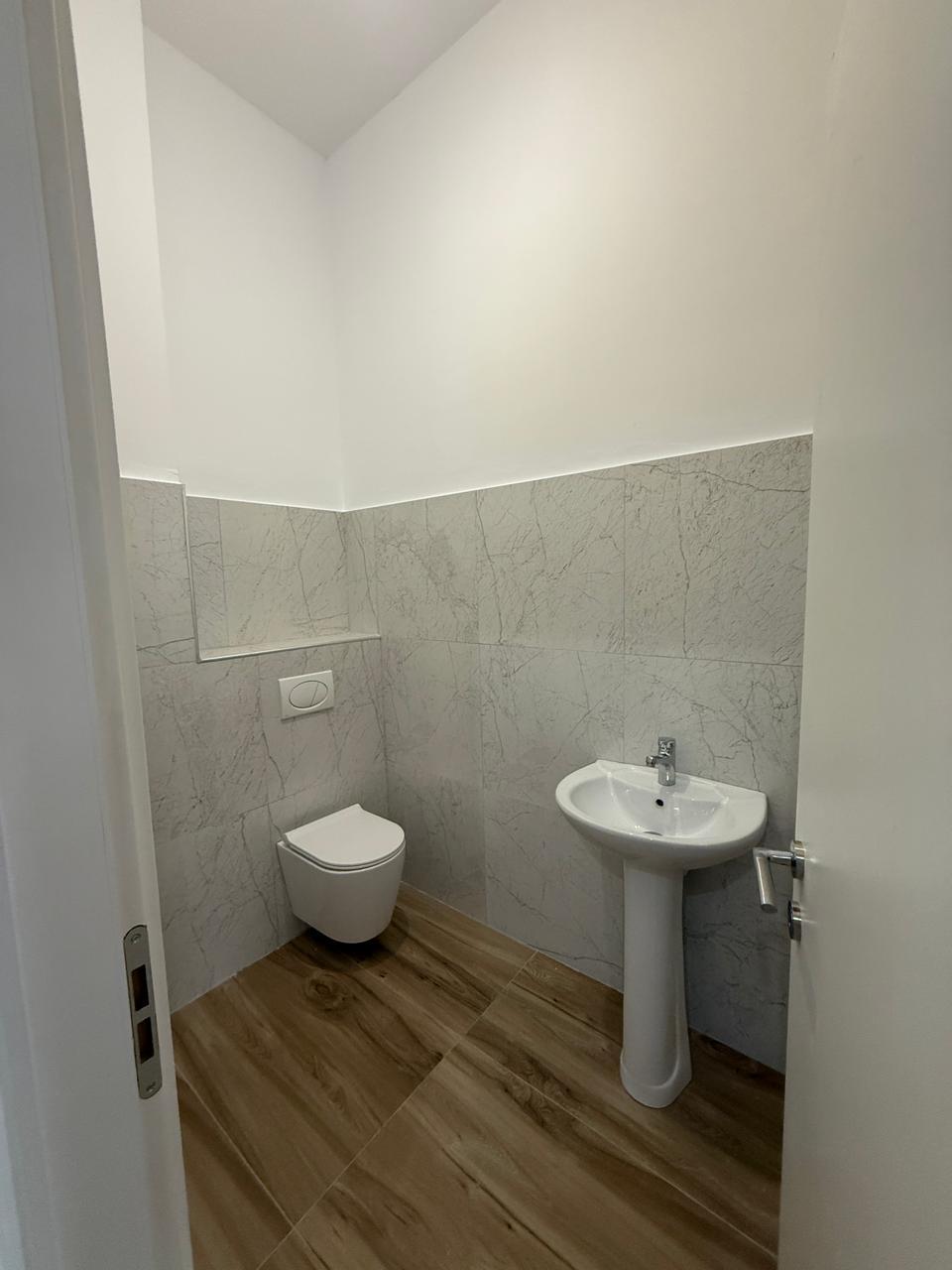 commercial for sale in Tiranë, Albania – photo 6