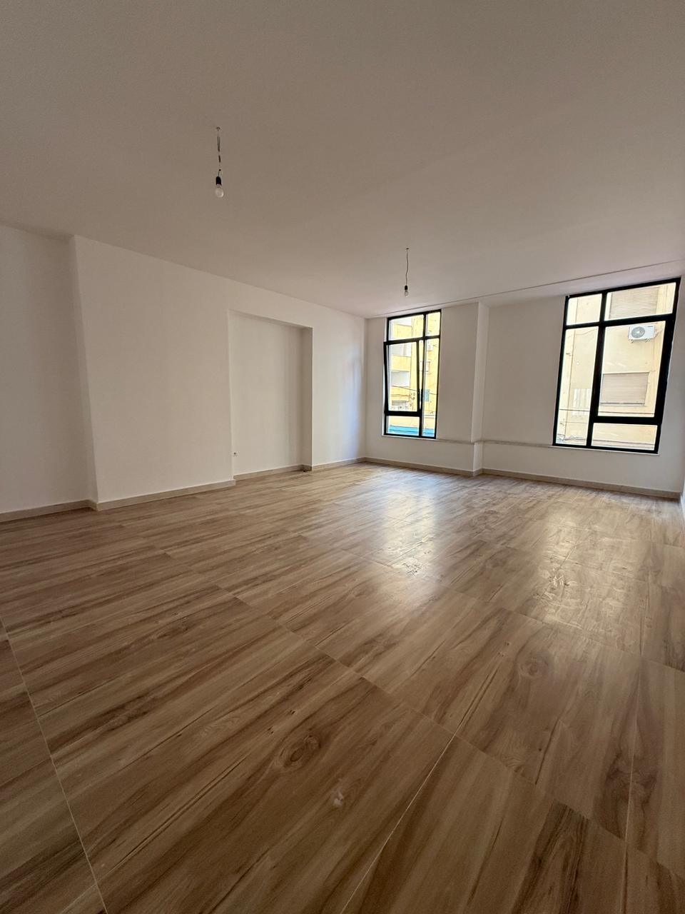 commercial for sale in Tiranë, Albania – photo 4