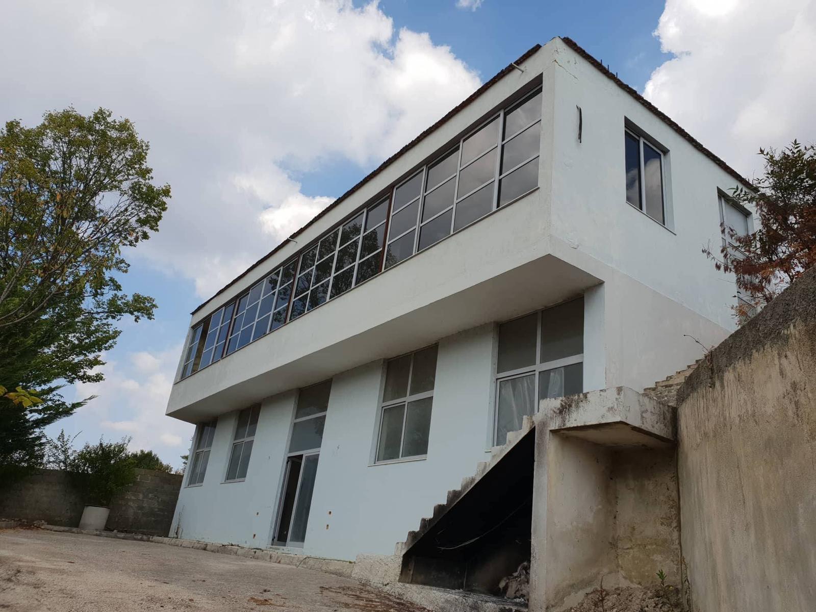commercial for sale in Tiranë, Albania – photo 1