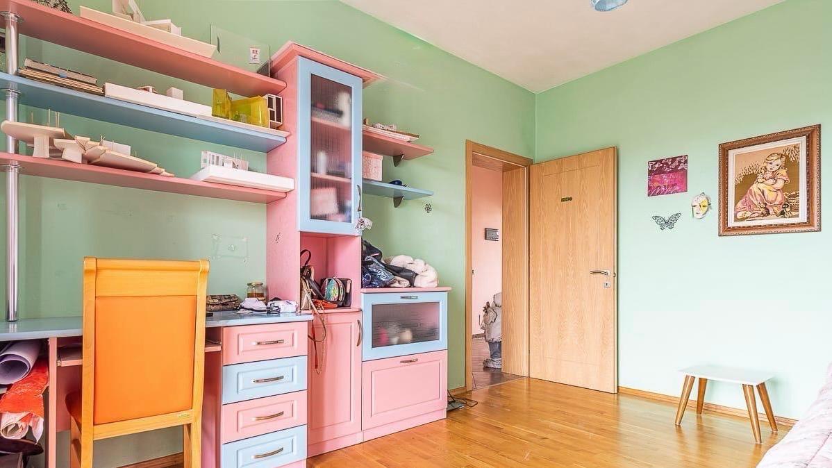 3-Story Villa for Sale or Rent in Shkoza, Tirana