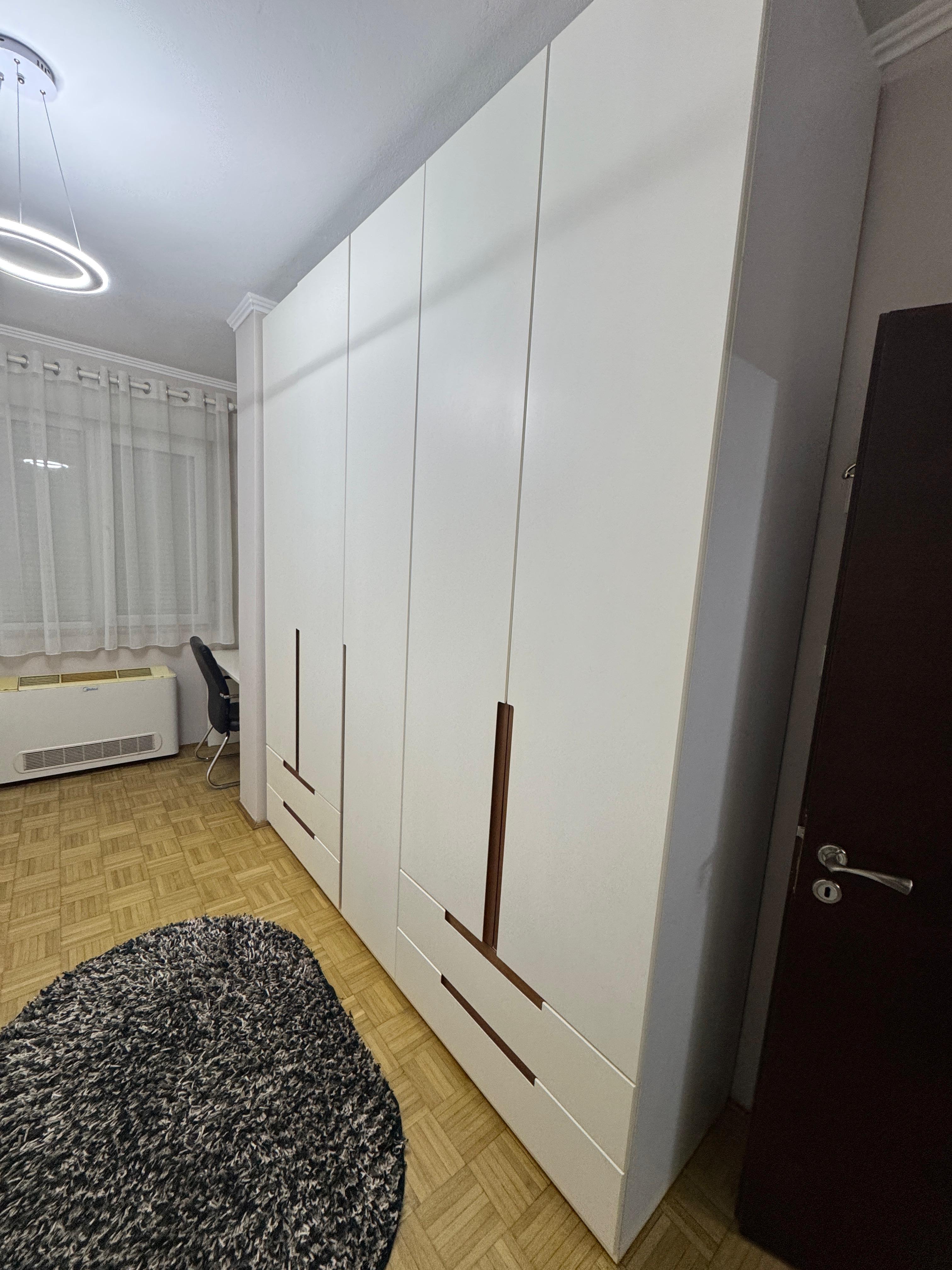 Apartament 2+1 me qira pranë Sheshit Wilson, Tiranë