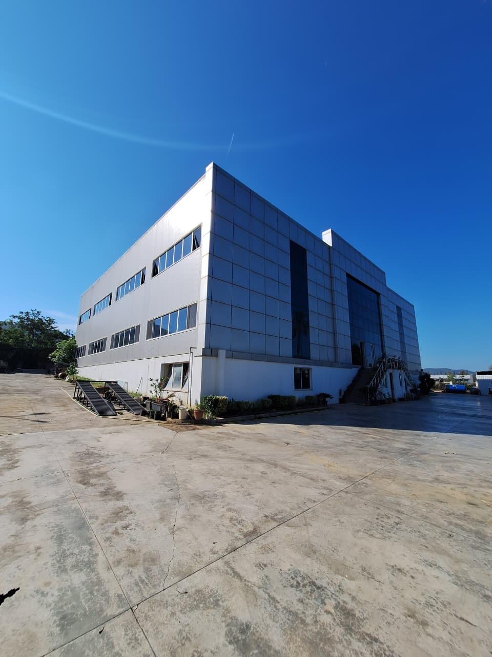 commercial for sale in Tiranë, Albania