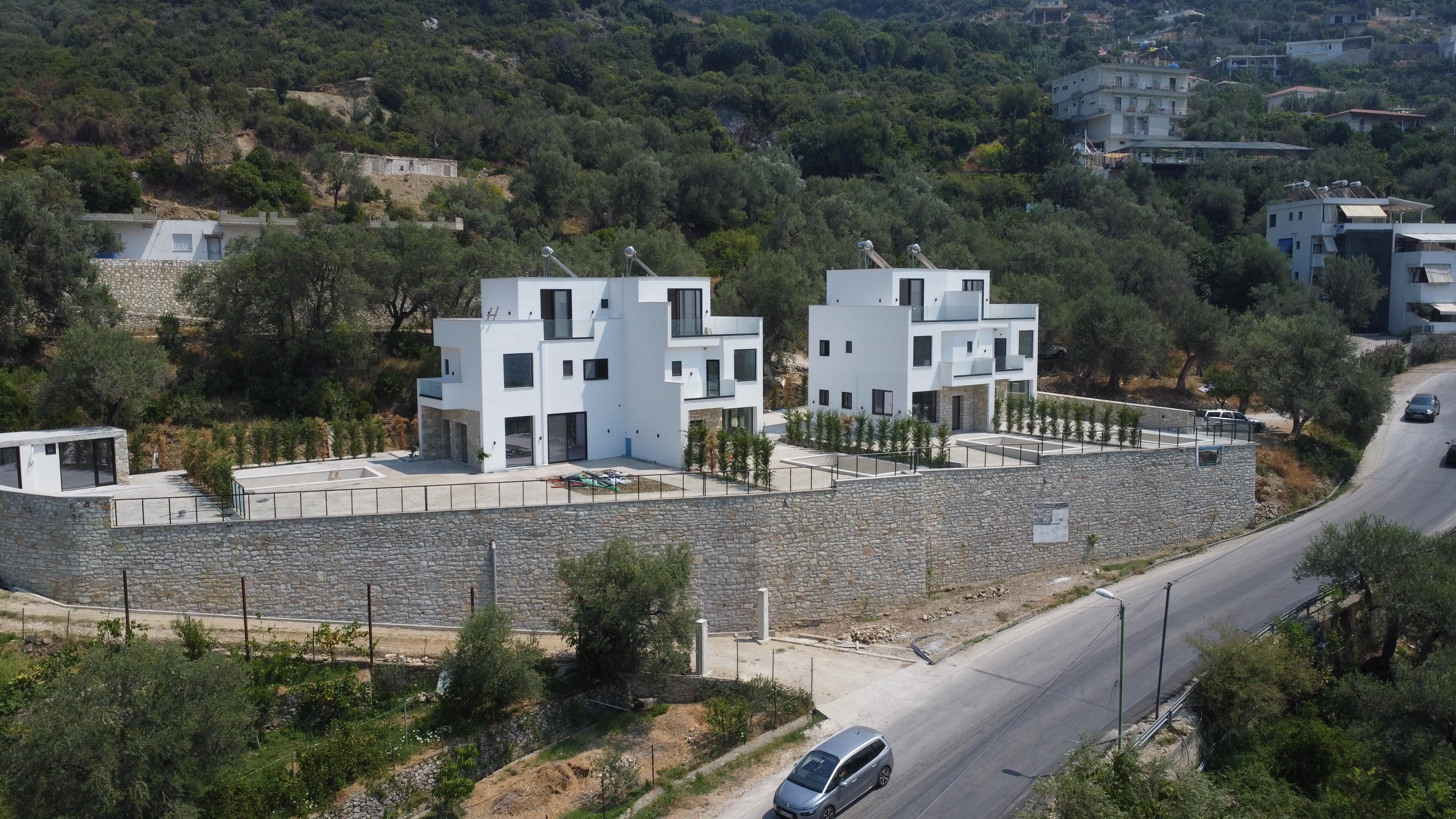 Vila Luksoze per Shitje ne Borsh, Sarande