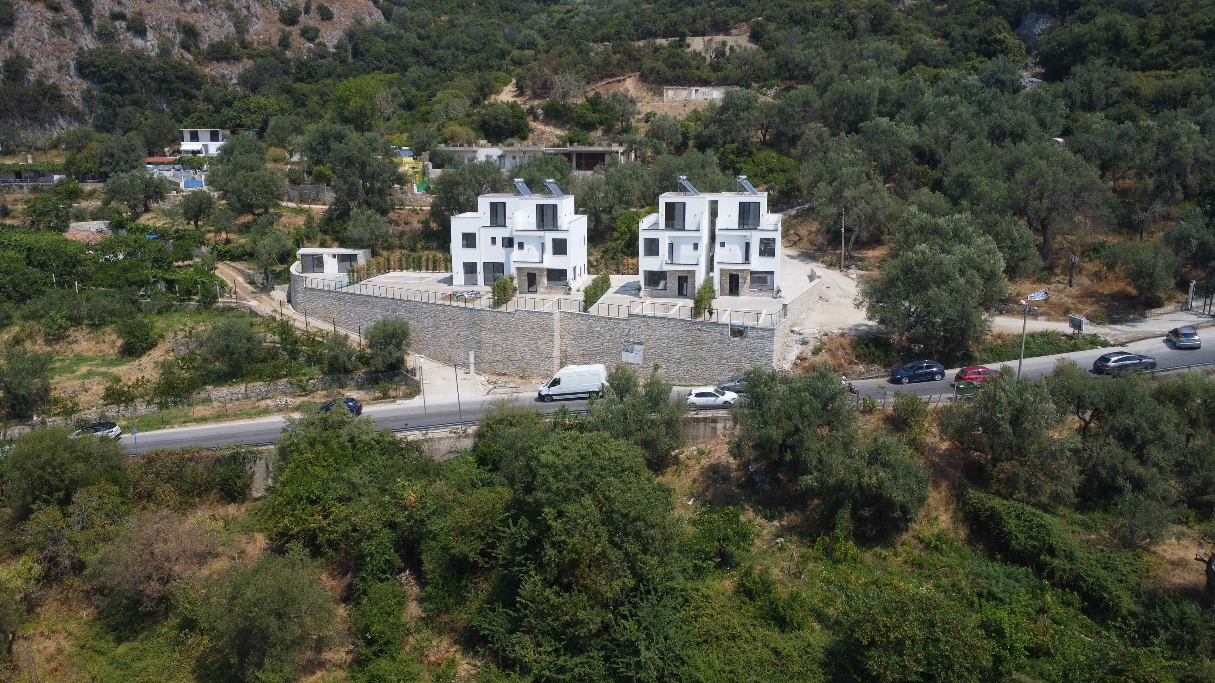 White Residence Villas Borsh