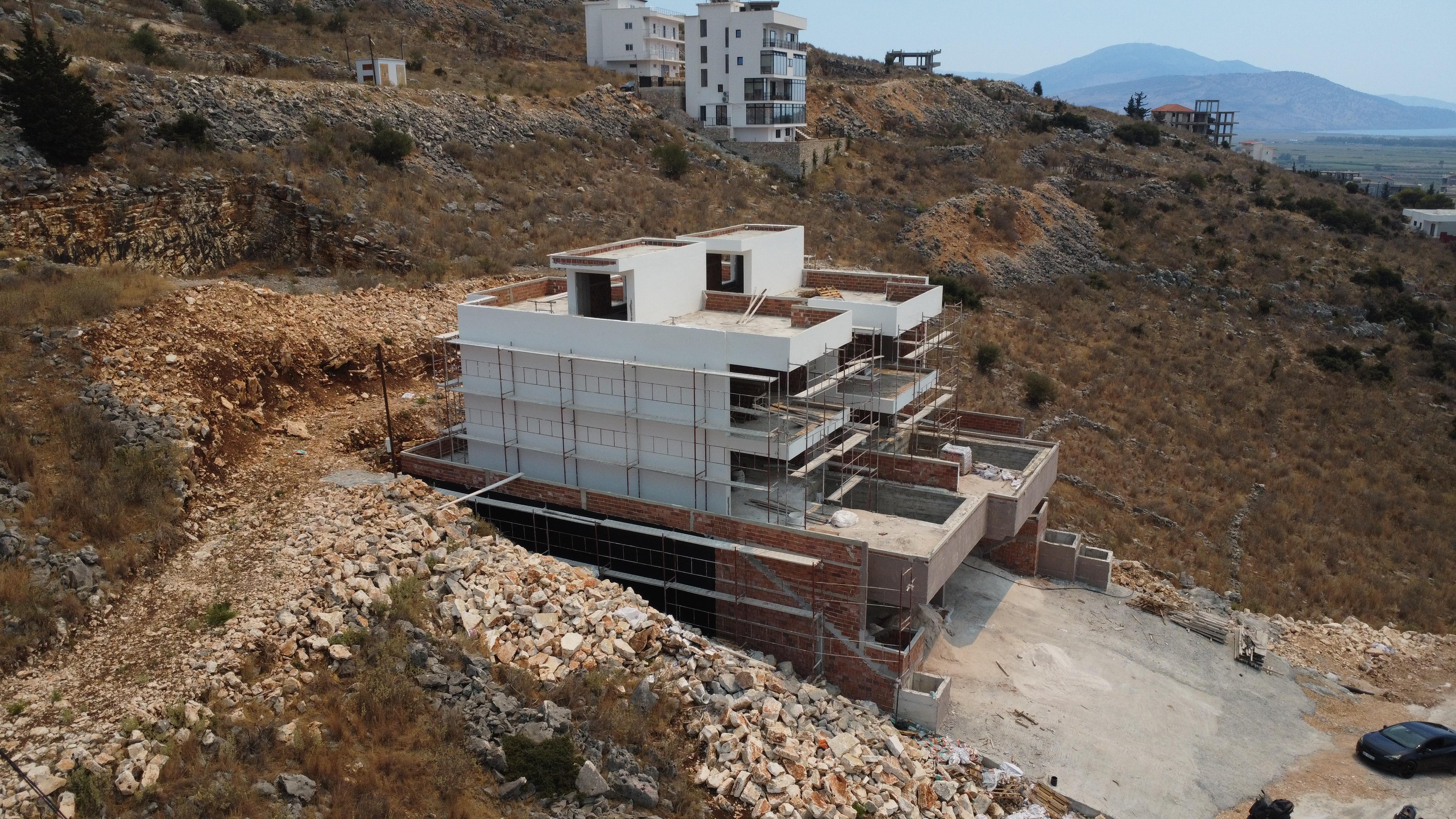 SARANDA LUXURY VILLAS