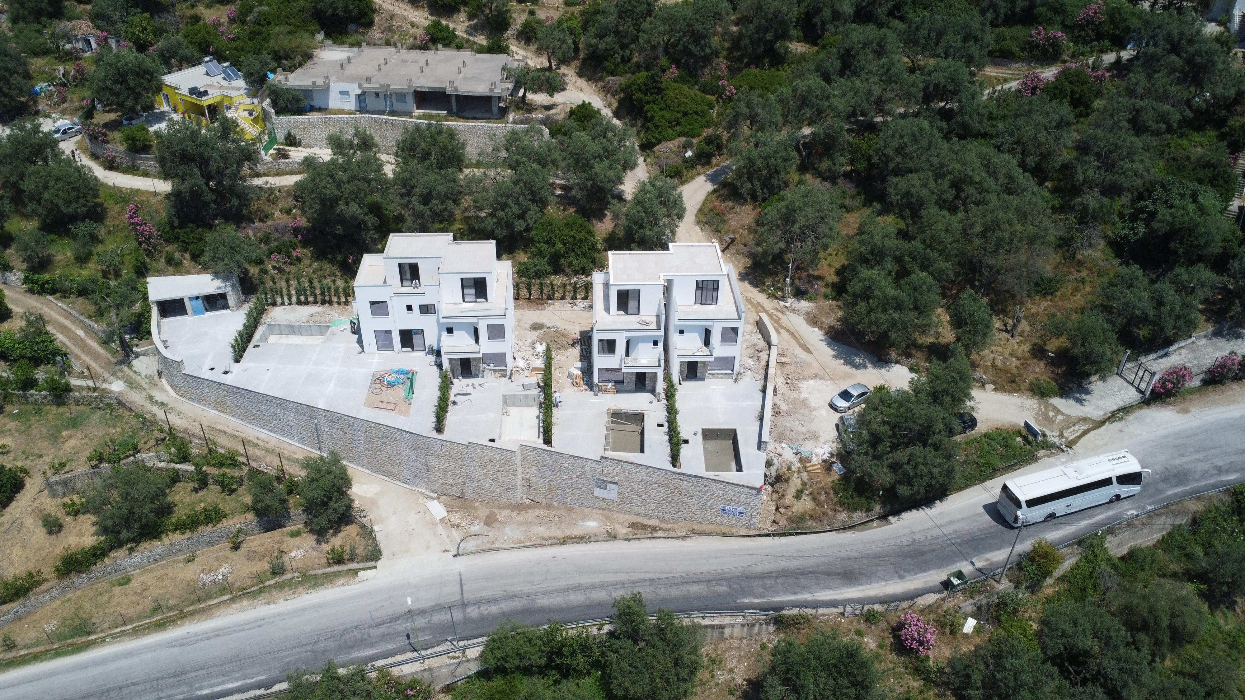 White Residence Villas Borsh