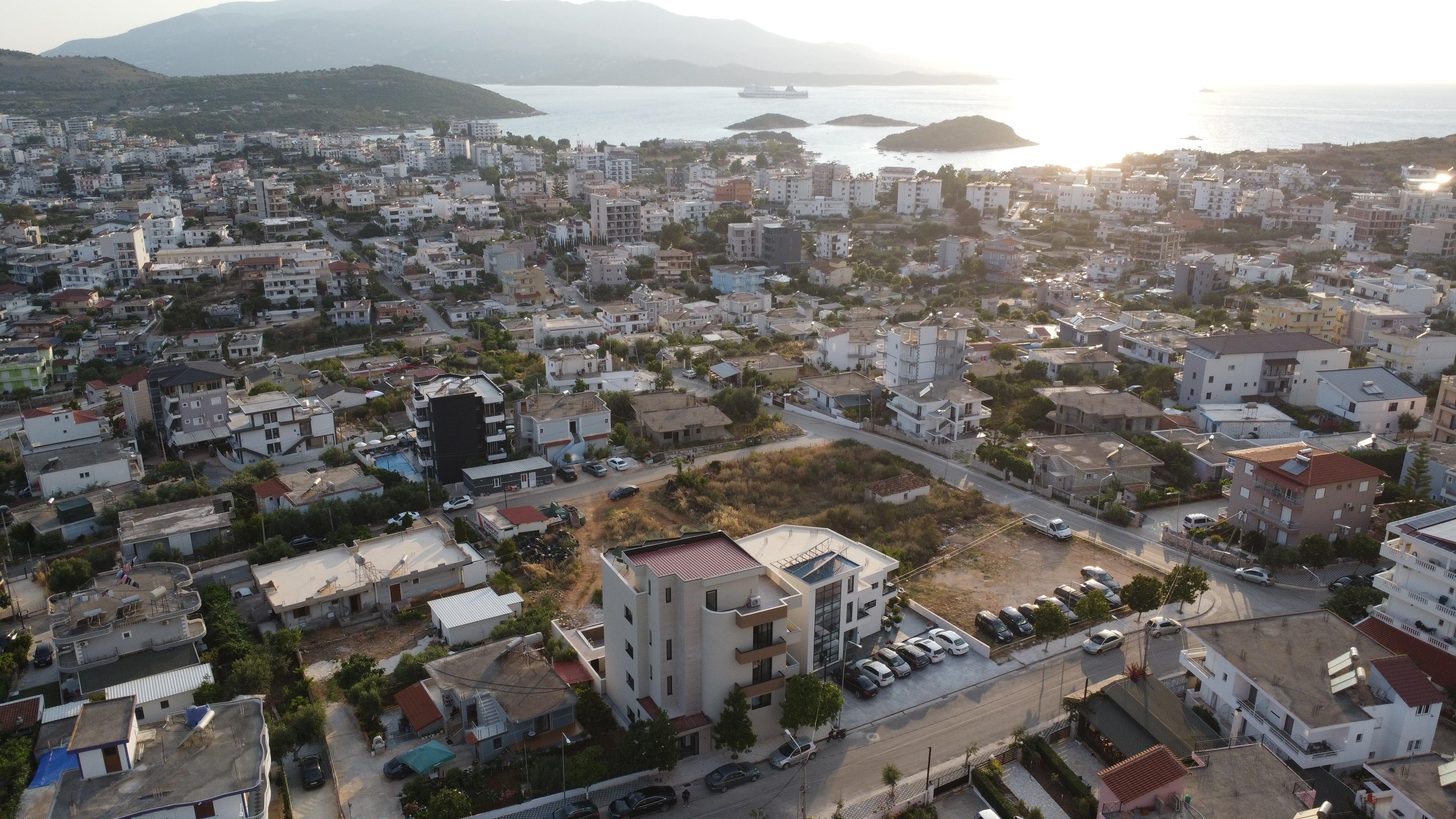 White Residence Hotel-Apartment Ksamil