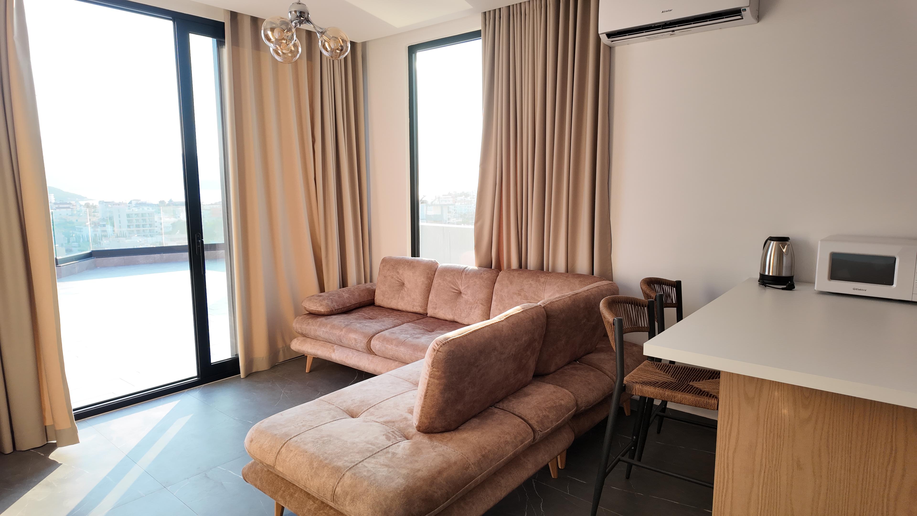 White Residence Hotel-Apartment Ksamil