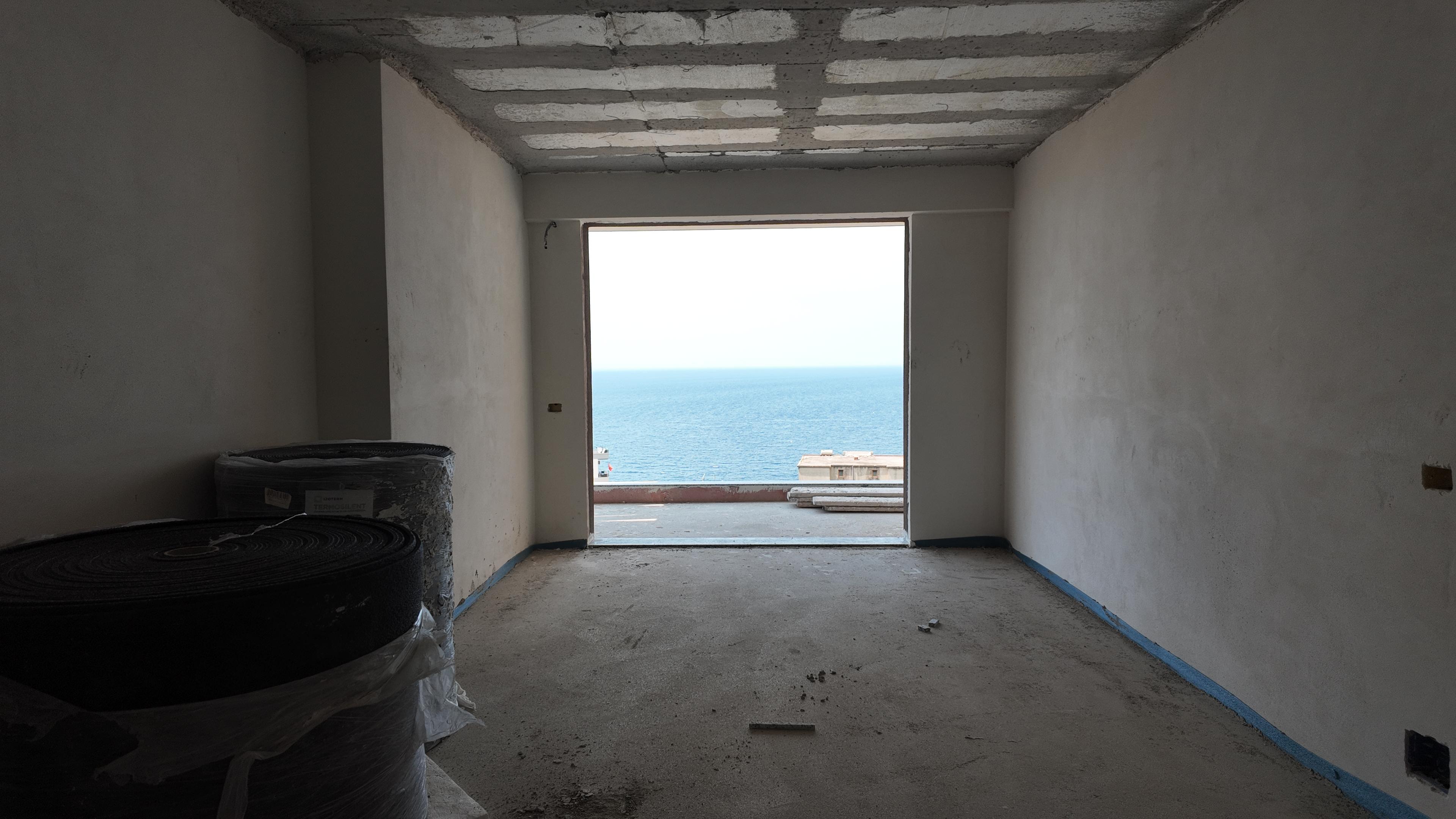 2-Bedroom Apartment with Sea View on Panorama Street – Peaceful Spot for Living or Investing
