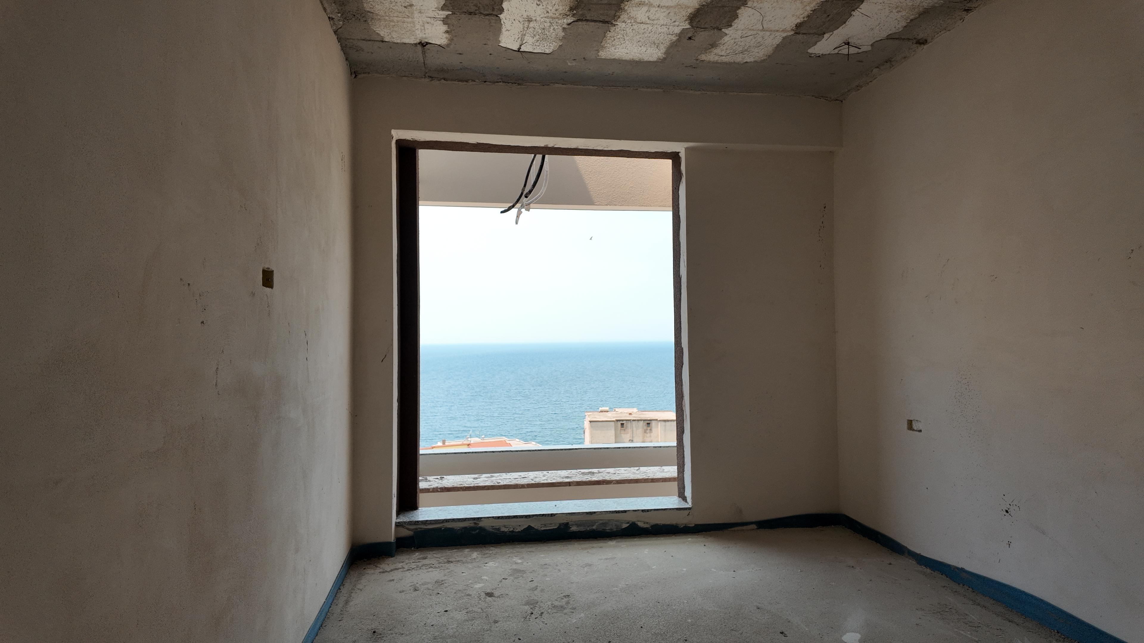 2-Bedroom Apartment with Sea View on Panorama Street – Peaceful Spot for Living or Investing