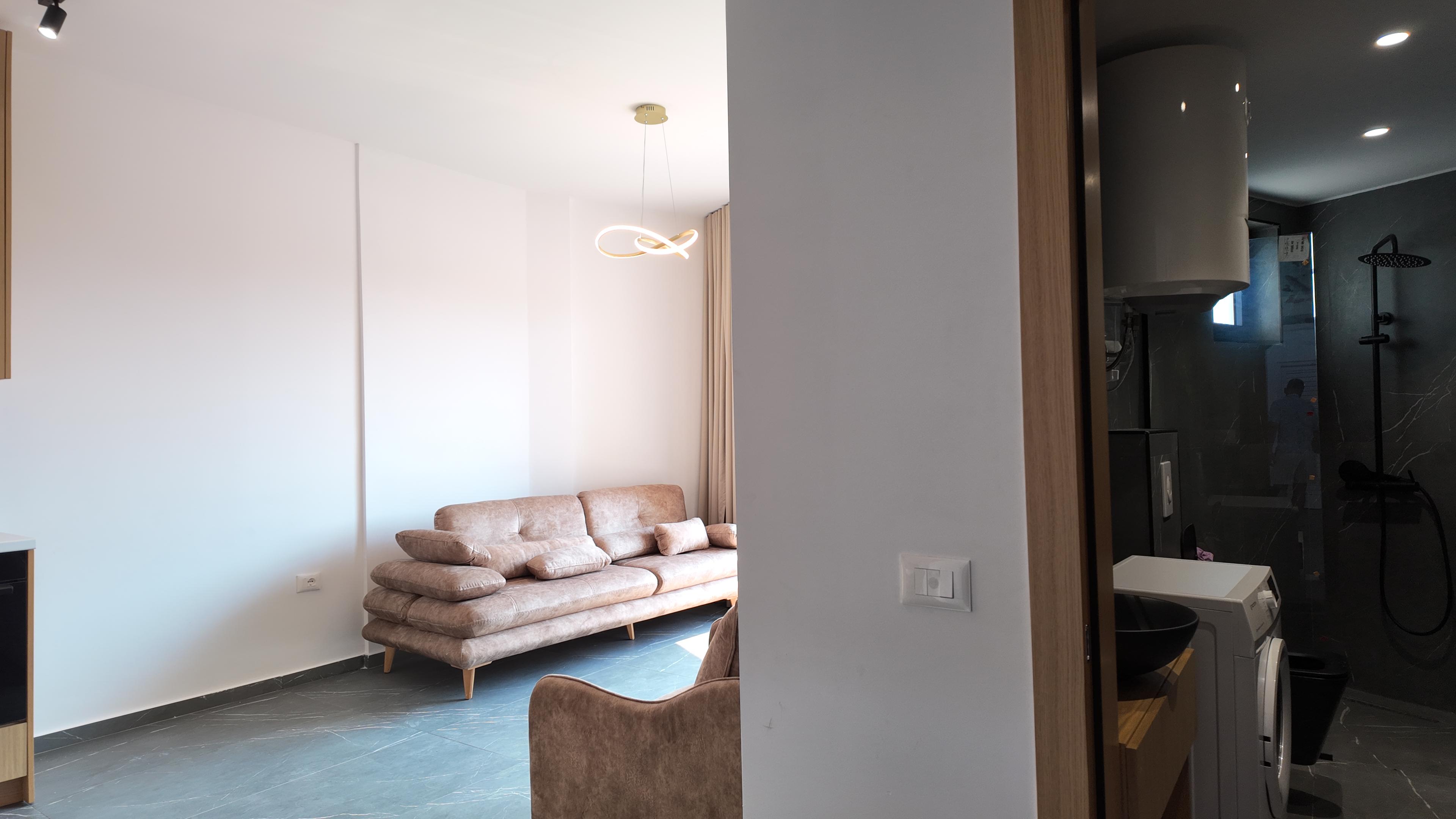 Seaview 1-Bedroom Apartment in Ksamil – 65m²
