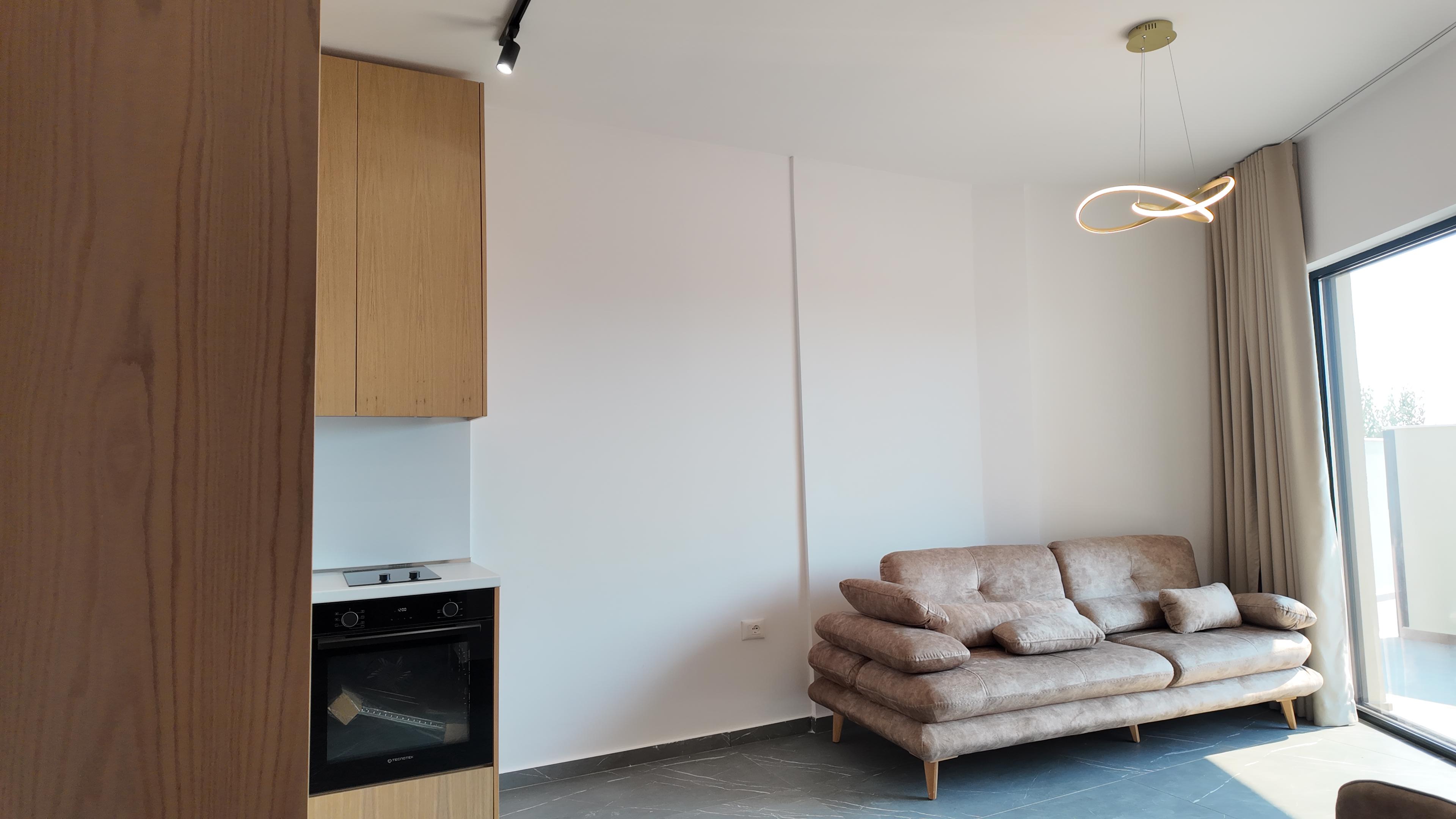 Seaview 1-Bedroom Apartment in Ksamil – 65m²