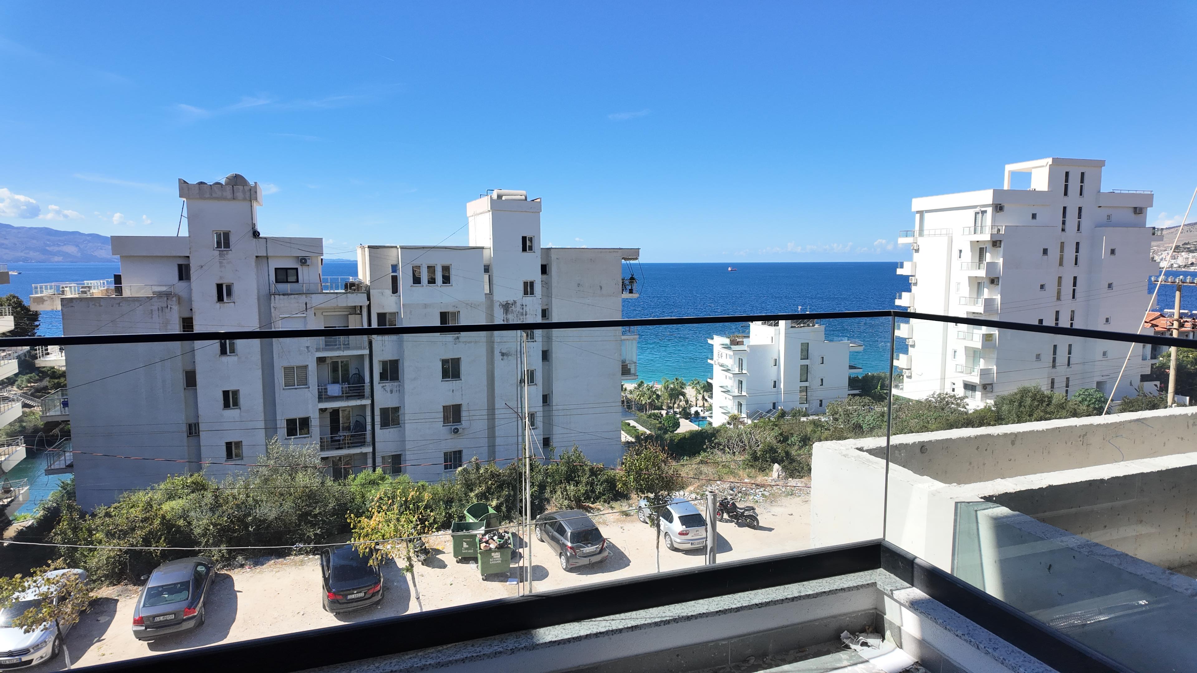 Appartement avec Vue sur Mer de 2 Chambres à Vendre à Saranda – 109m², Immeuble Neuf, à 100m de la Plage, 5ᵉ Étage