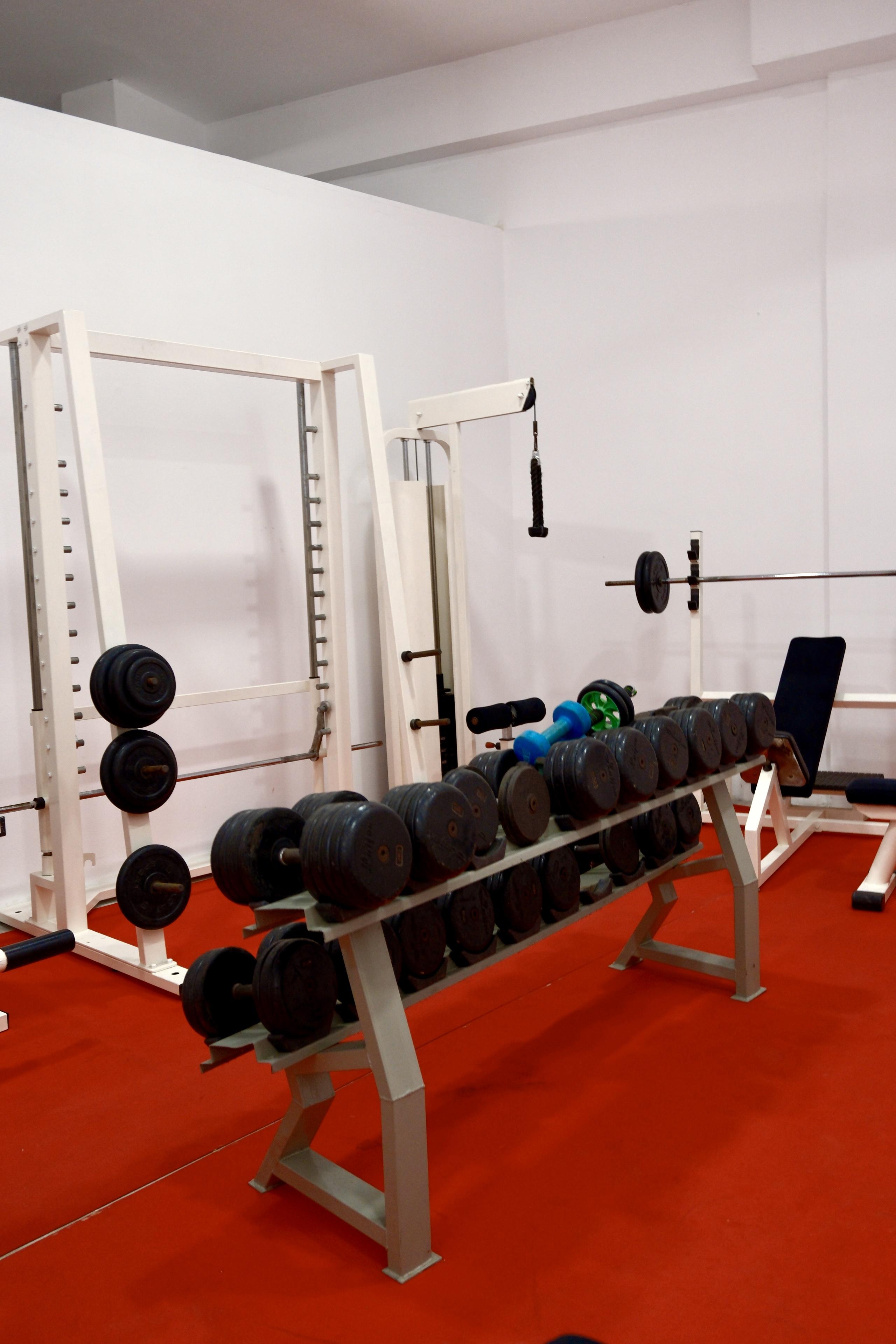 Seaview 1-Bedroom Apartment for Sale in Saranda – Skënderbeu Street, Fully Furnished