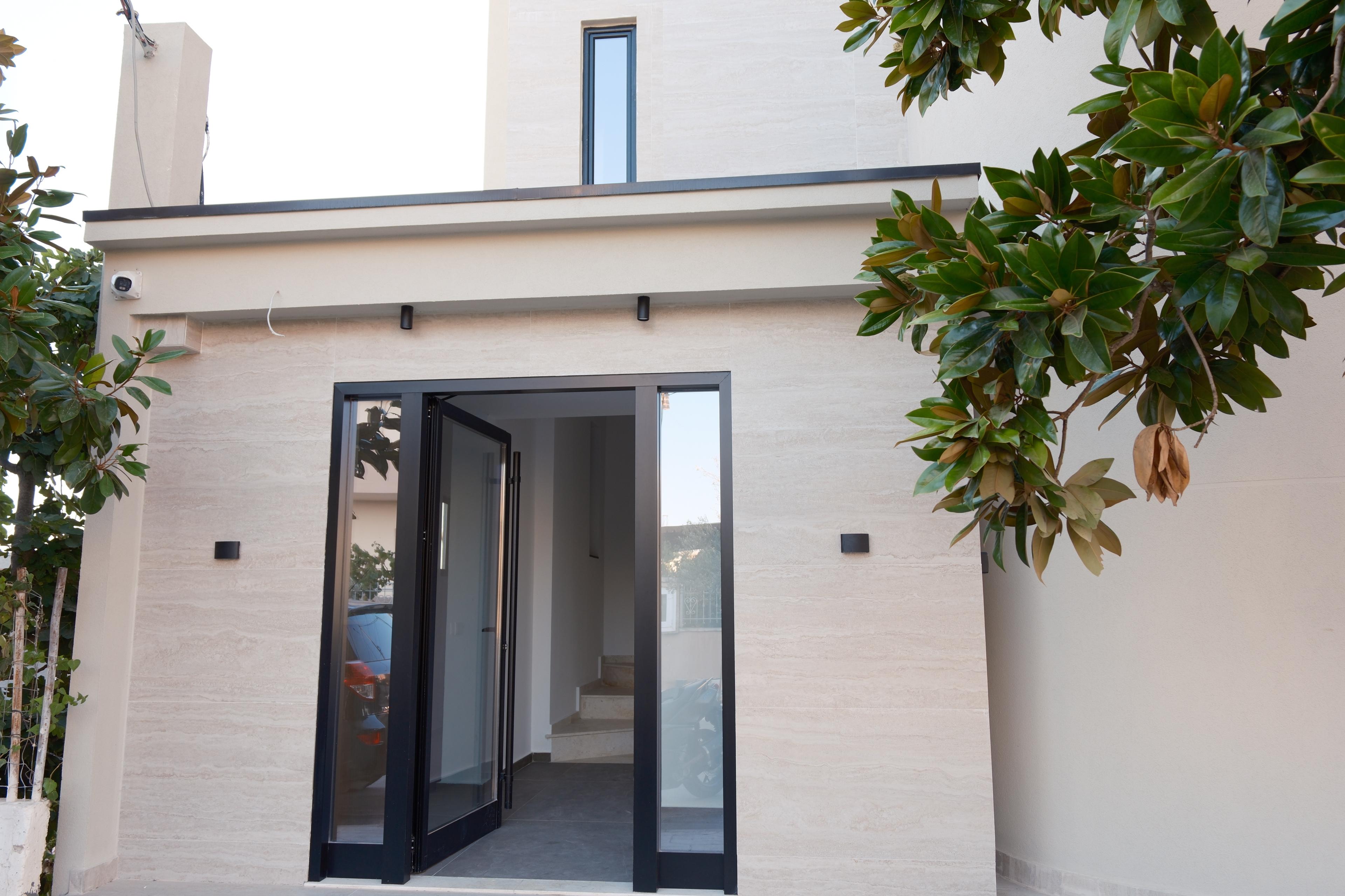Ampio Appartamento 1+1 a Ksamil – 71 m² | Terzo Piano, Balcone & Piscina