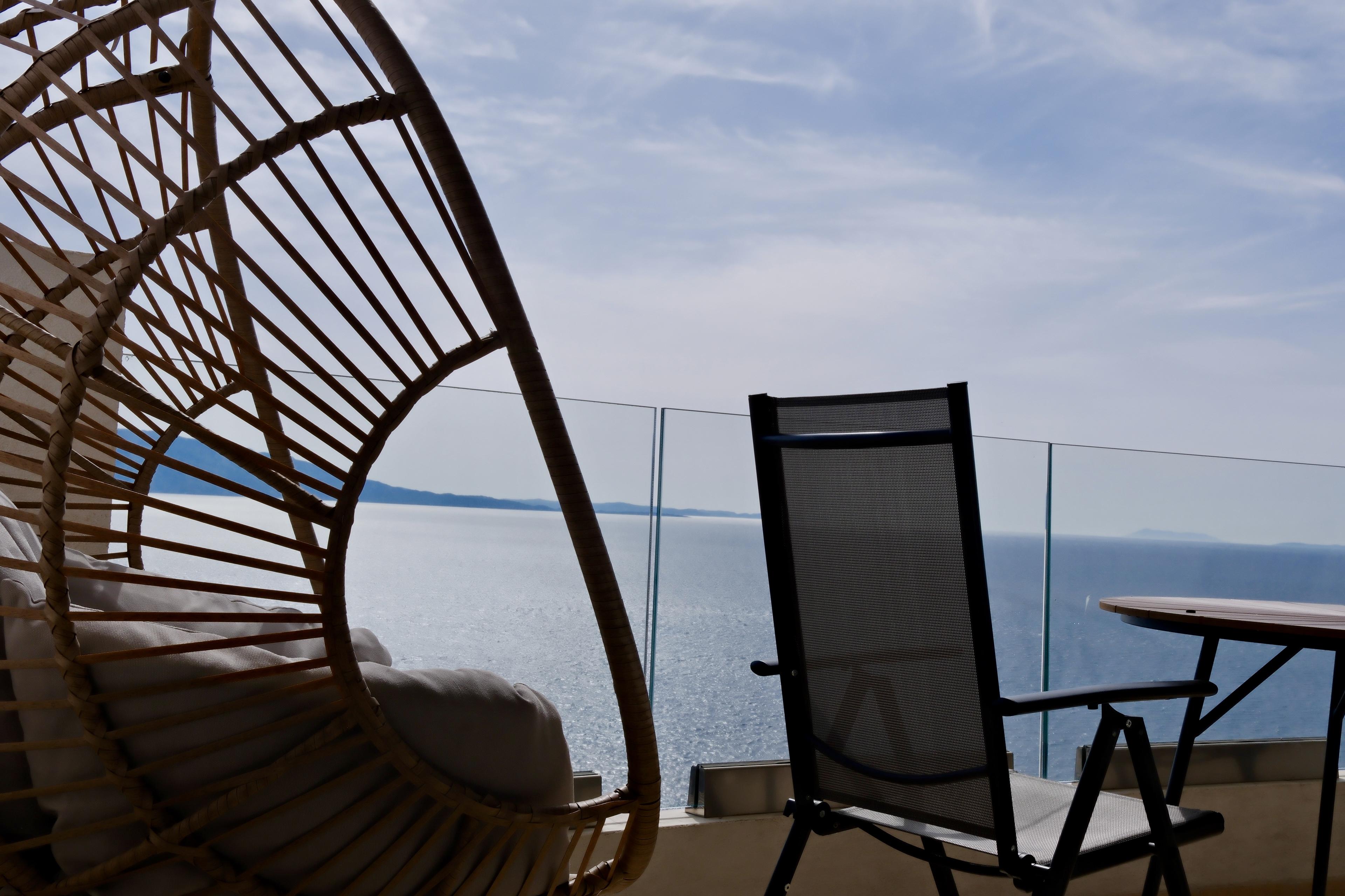 Sea View 2-Bedroom Apartment for Sale at White Residence 1, Saranda – Fully Furnished with Panoramic Views