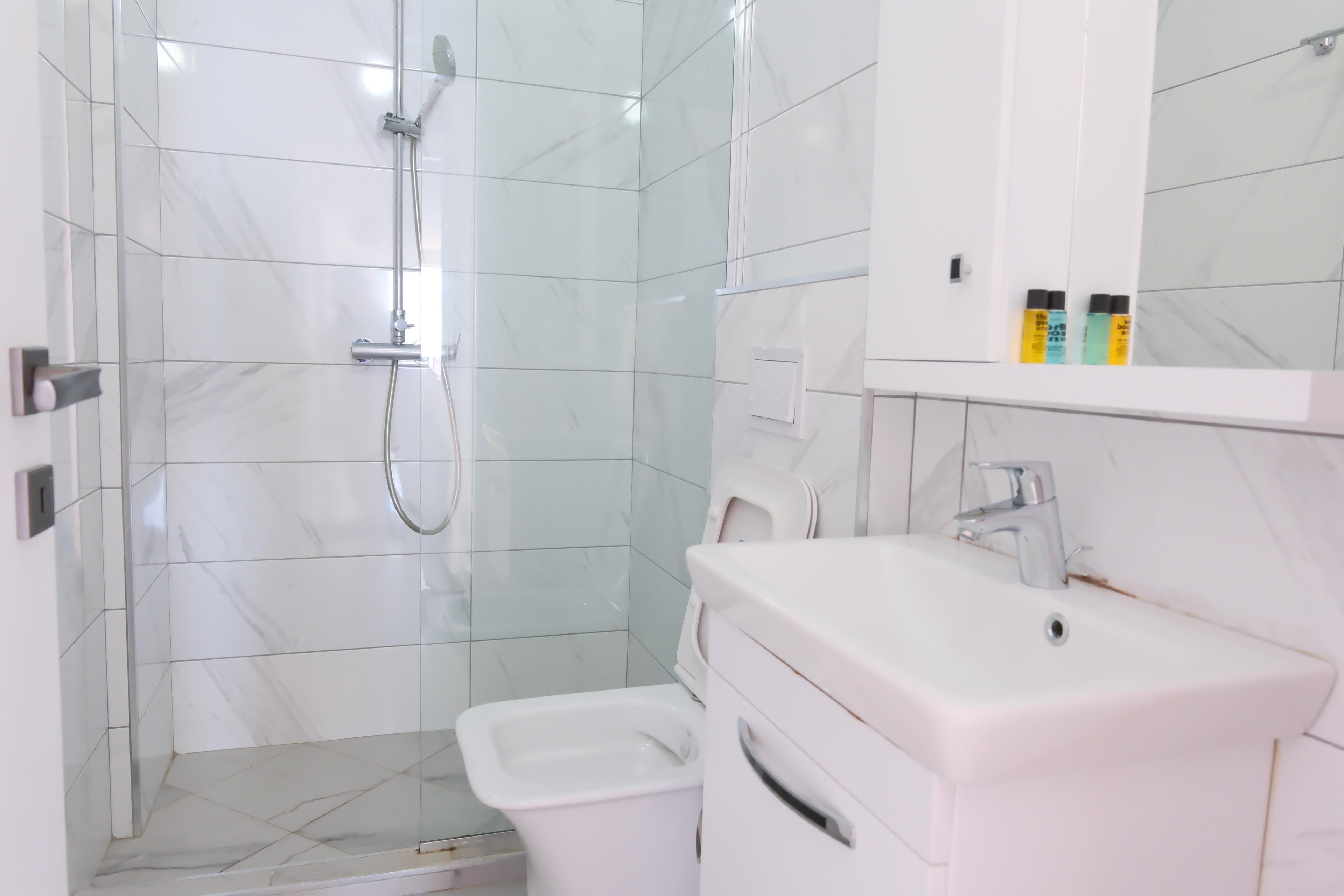 2-bedroom apartment for sale in Sarandë, Albania – photo 20