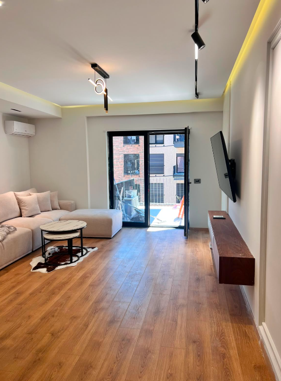 1-bedroom apartment for sale in Tiranë, Albania – photo 1