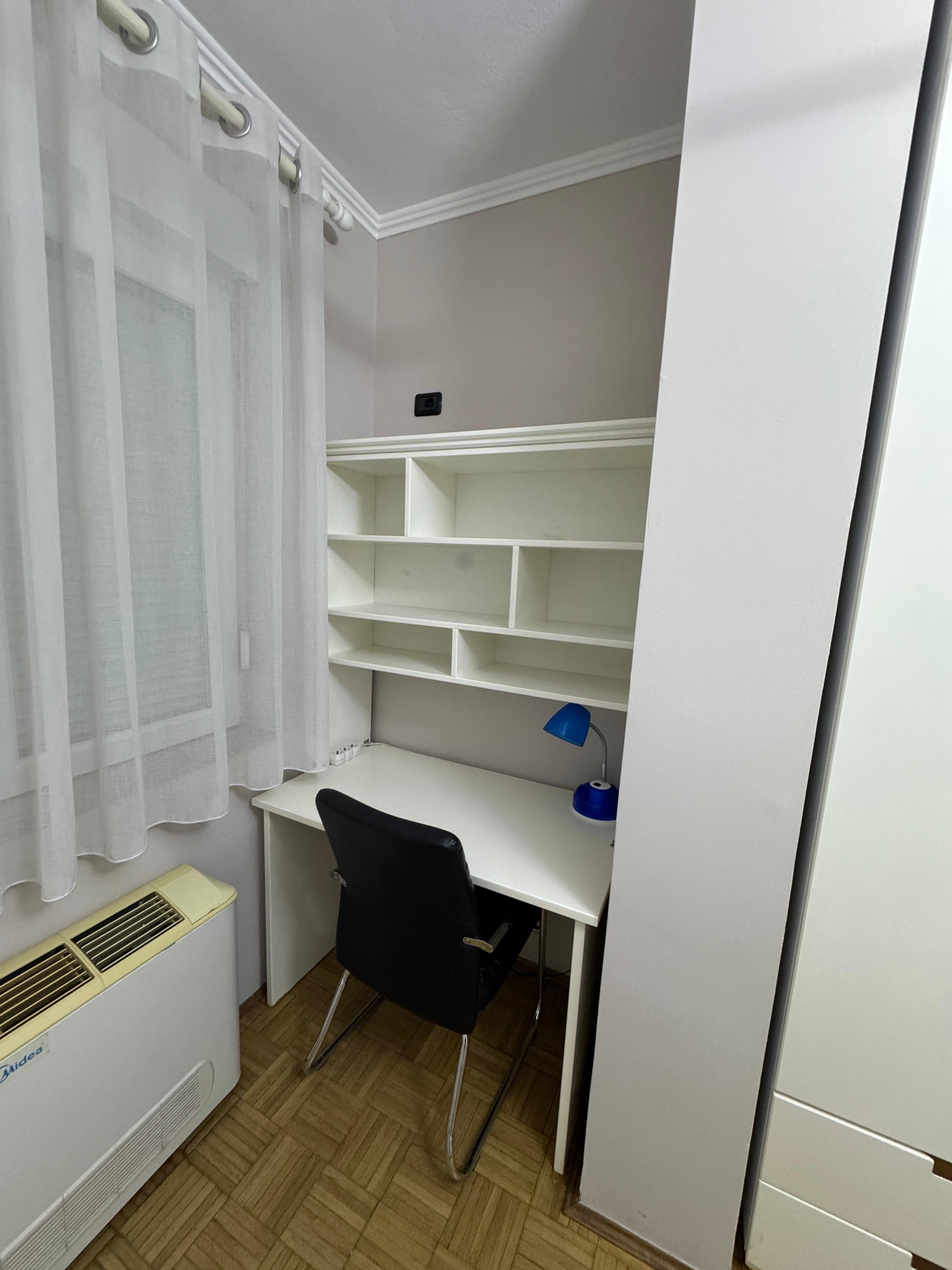 Apartament 2+1 me qira pranë Sheshit Wilson, Tiranë