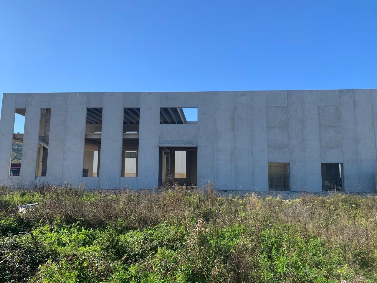 commercial for sale in Tiranë, Albania – photo 1