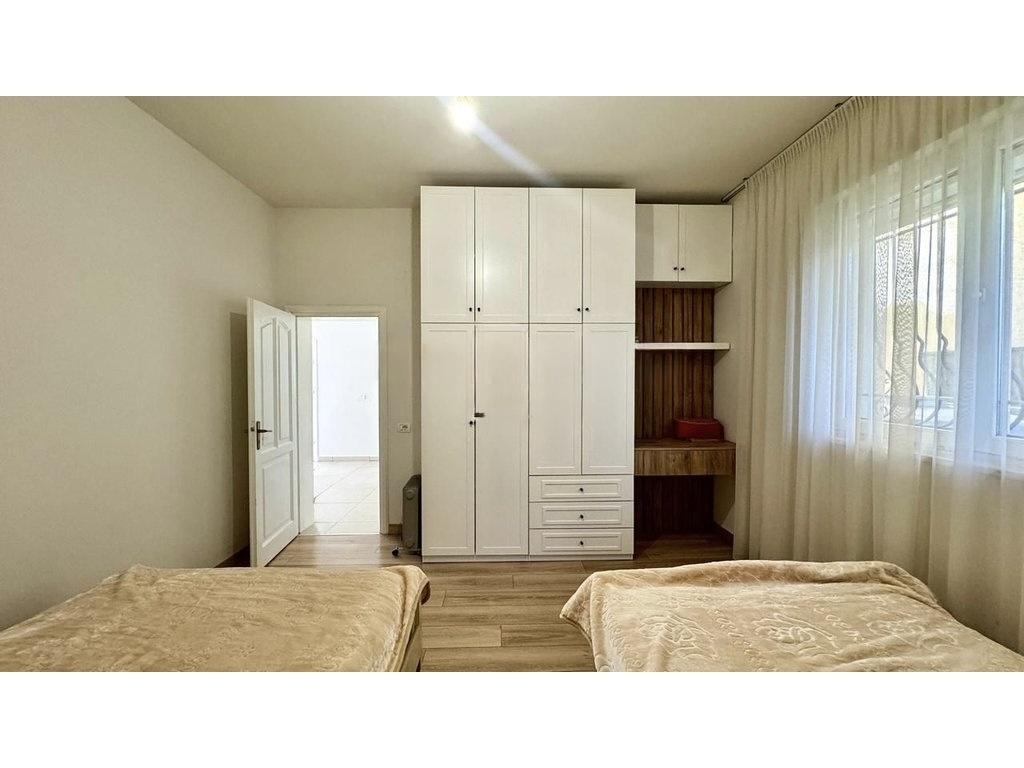 Villa Floor for Sale in Misto Mame, Tirana – 267 m² with Private Entrance and Yard