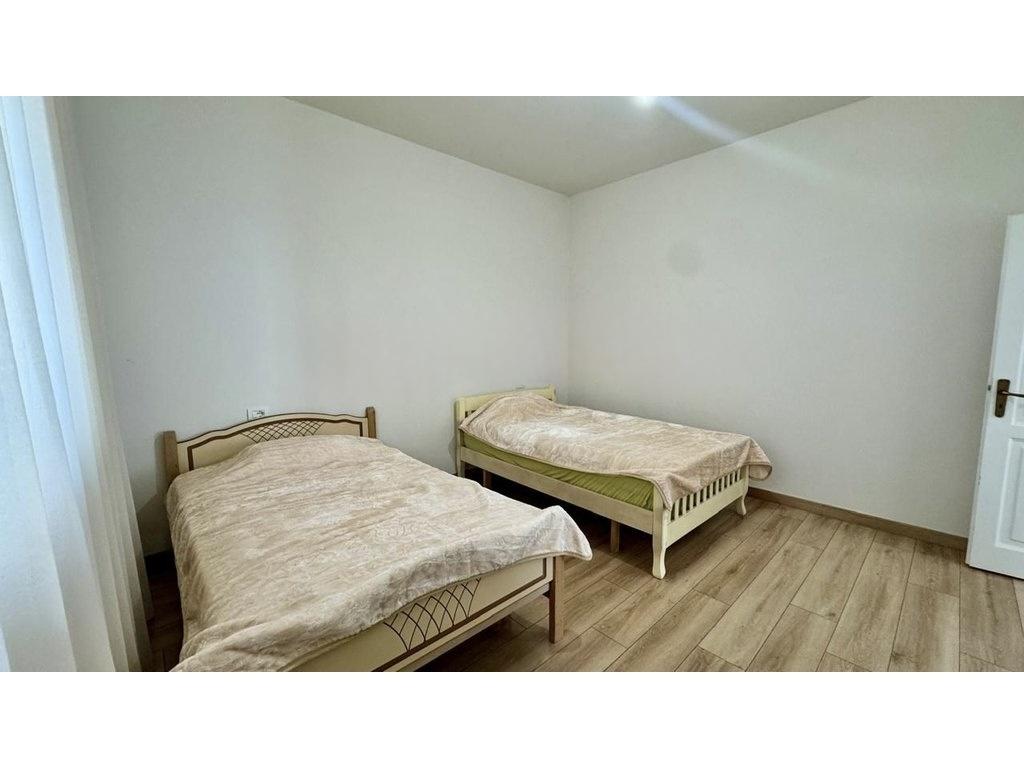 Villa Floor for Sale in Misto Mame, Tirana – 267 m² with Private Entrance and Yard