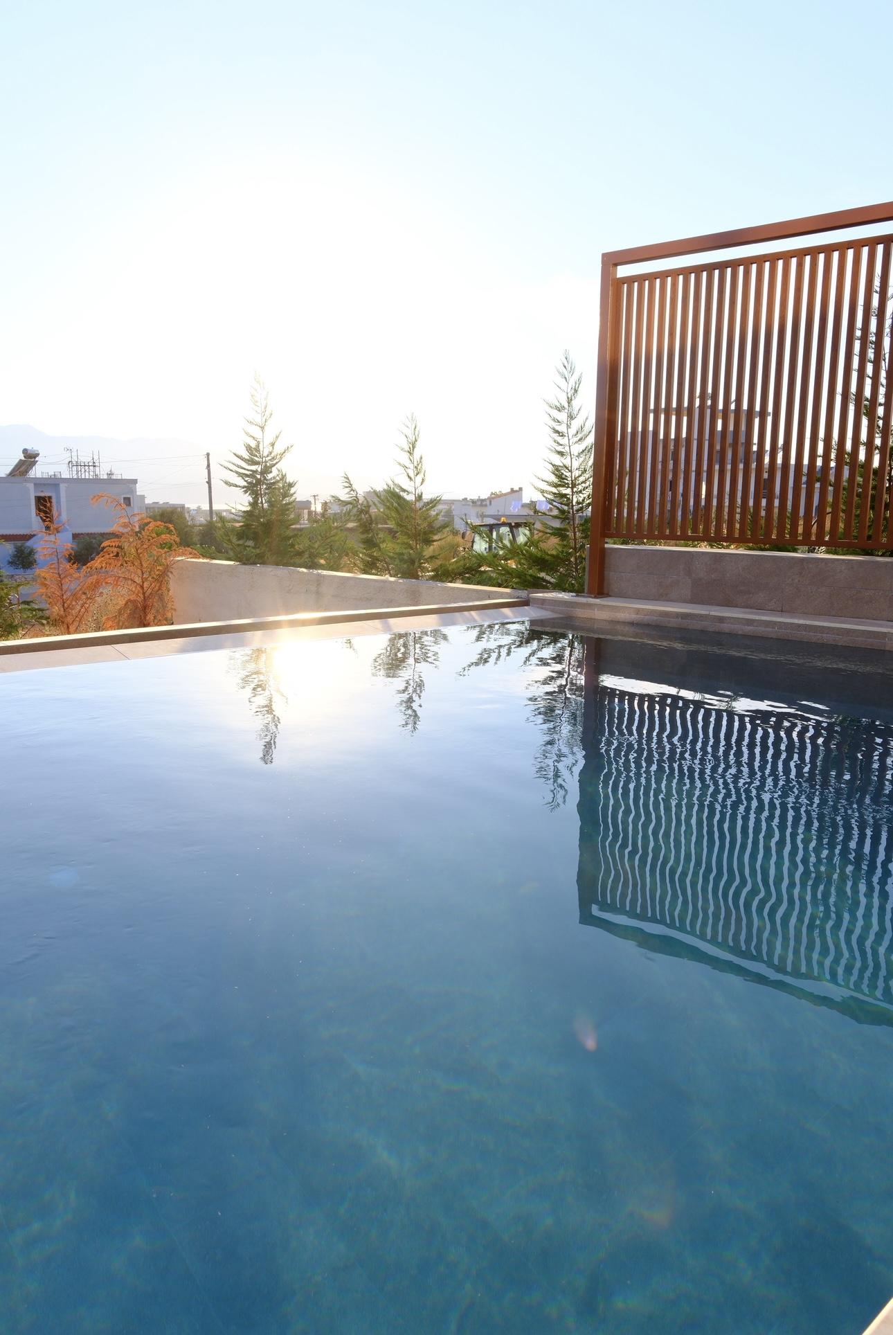 Ampio Appartamento 1+1 a Ksamil – 71 m² | Terzo Piano, Balcone & Piscina