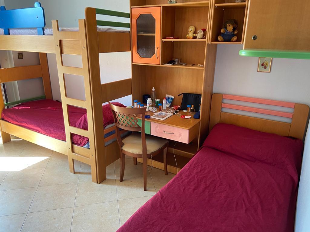 Apartament 2+1 me qira pranë Gjimnazit Sami Frashëri, Tiranë.
