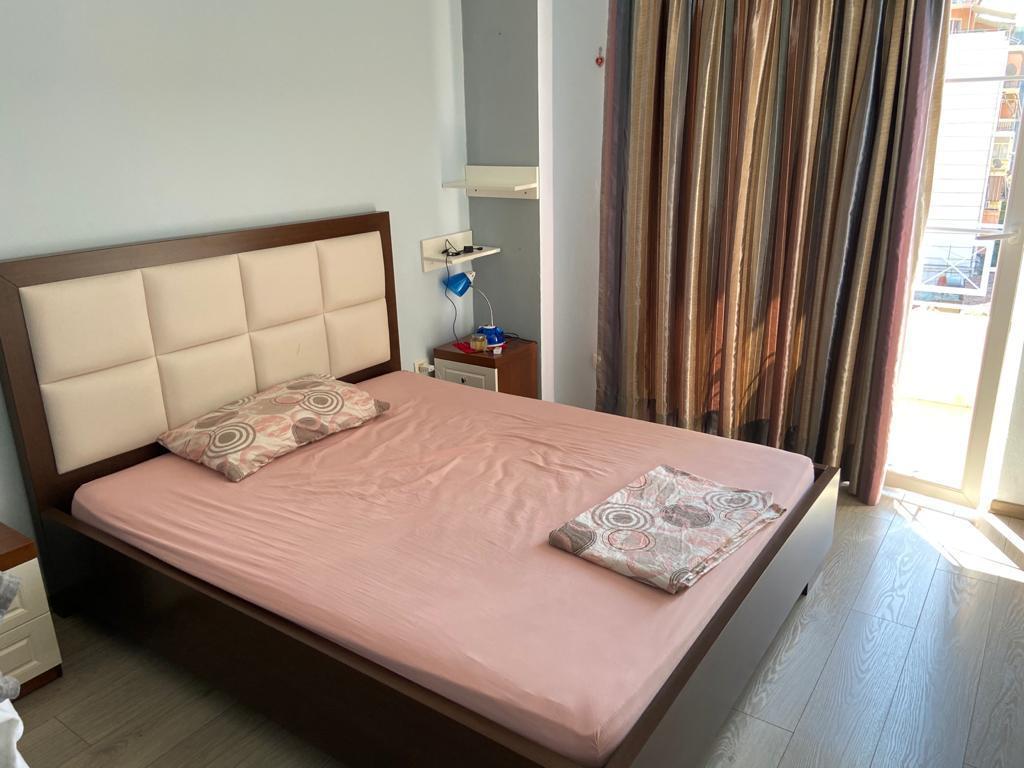 Apartament 2+1 me qira pranë Gjimnazit Sami Frashëri, Tiranë.
