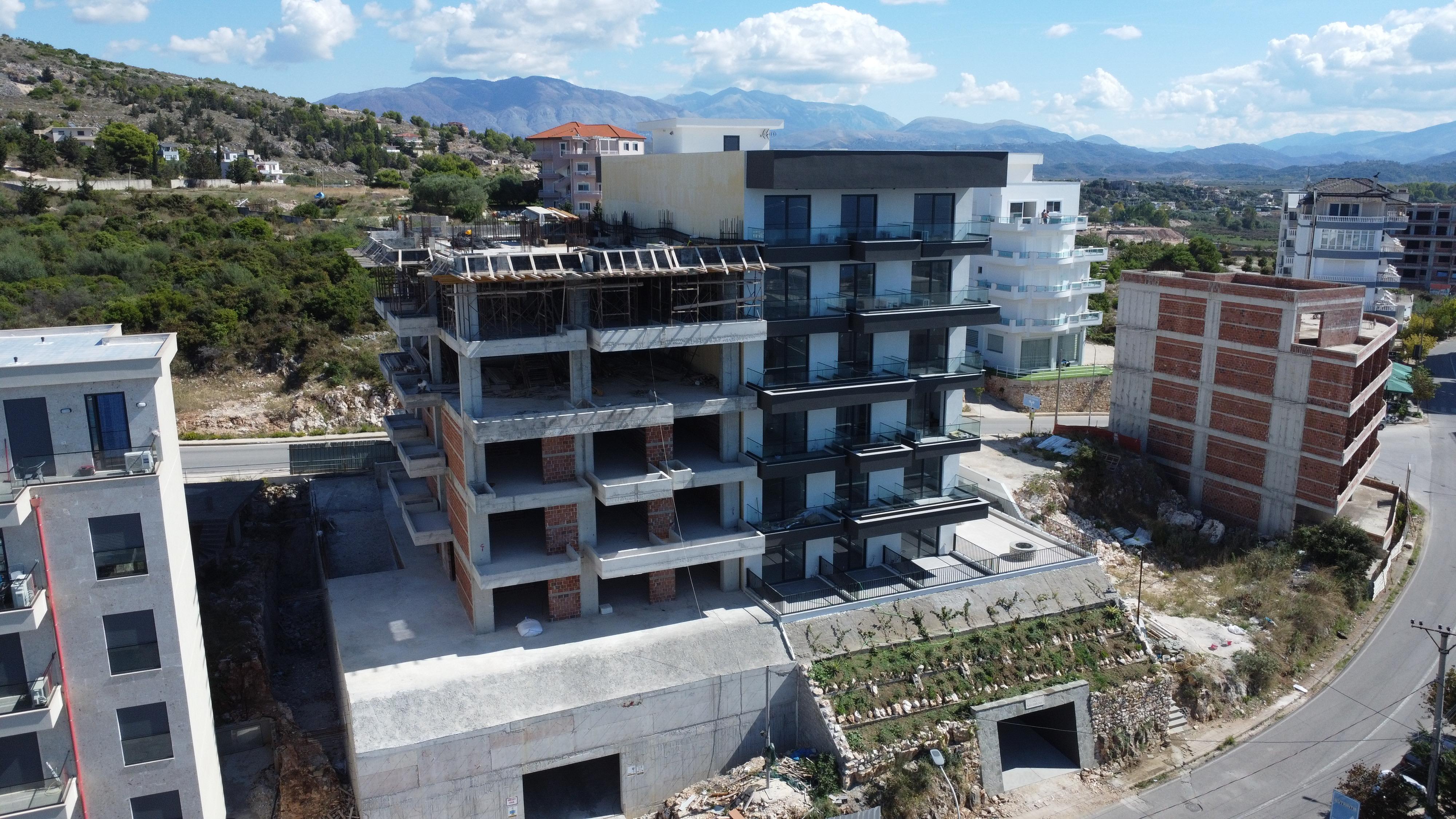 Квартира с видом на море, 2 спальни, на продажу в Саранде – 109 м², новое здание, 100 м от пляжа, 5-й этаж