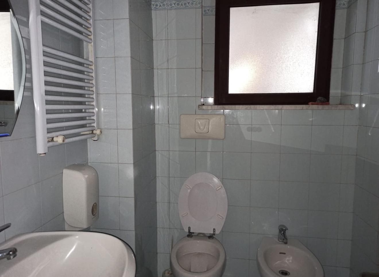 Zyra me Qira pranë Toptani Center, Tiranë – 130.1 m² në Katin e 7-të