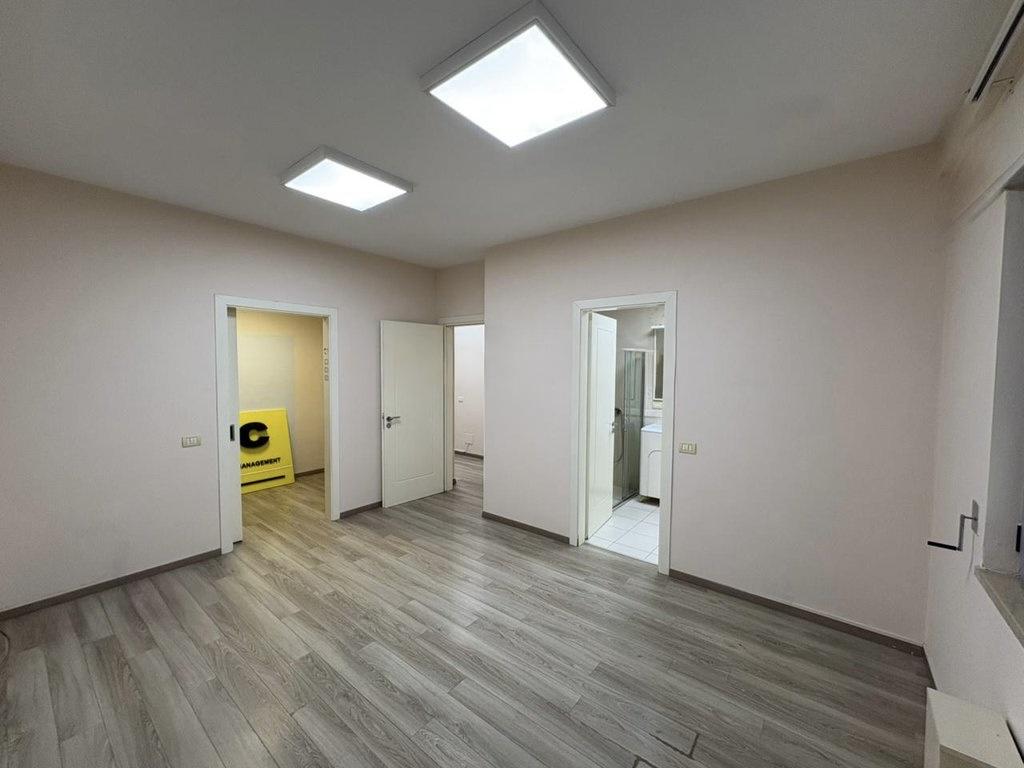 Luxury 3-Bedroom Apartment for Sale near Tirana Zoo and Pavaroti – 214 m² with Lake View