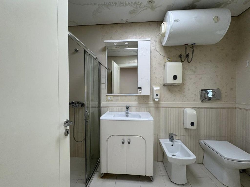 Luxury 3-Bedroom Apartment for Sale near Tirana Zoo and Pavaroti – 214 m² with Lake View