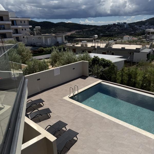 Luxury 2+1 Seaview Apartment in Ksamil – 110m² | Balcony & Swimming Pool