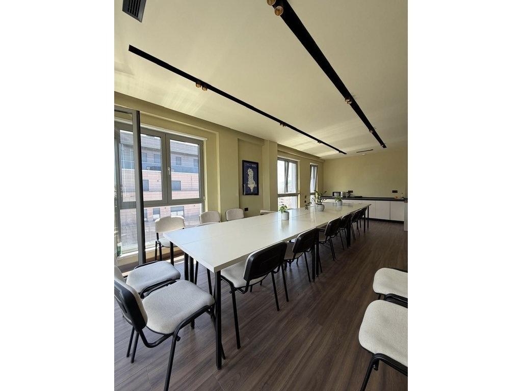 Furnished Office Space for Rent near Tirana Center – 121 m² on Kont Urani Street