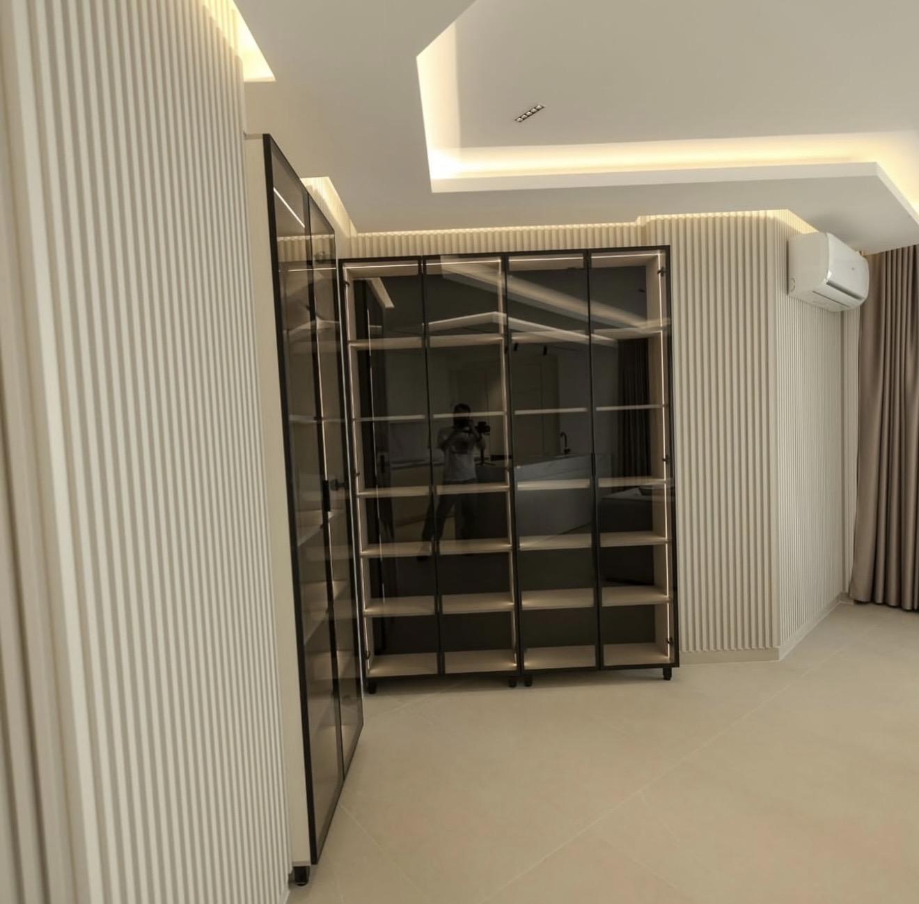 Exkluzivní luxusní loftový penthouse s nádherným výhledem na moře v Sarandě – prémiová nemovitost na prodej s privátním bazénem