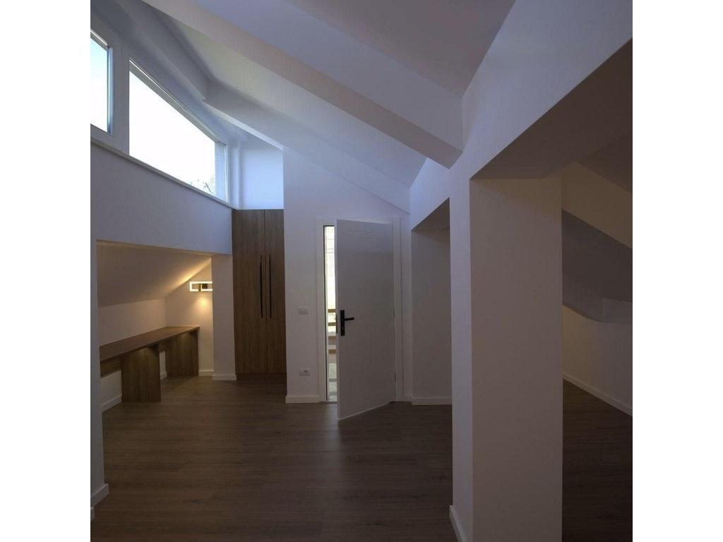 Luxury Villa for Rent in Petrelë, Tirana – 6 Bedrooms, 650 m² Built, 1000 m² Garden