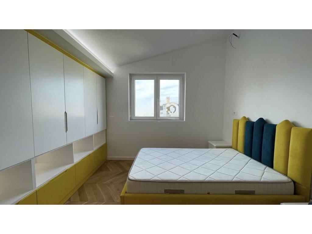 Luxury 3+1 Apartment with Veranda & Parking for Rent – Botanical Garden, Tirana