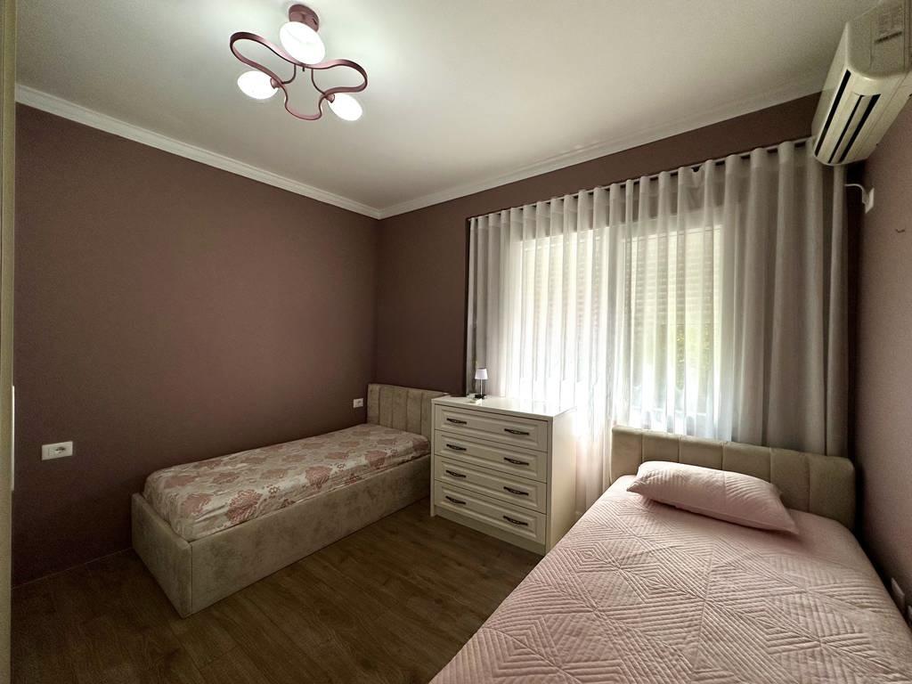 Luxury 3+1+2 Apartment for Rent with Parking – Botanical Garden Area, Tirana