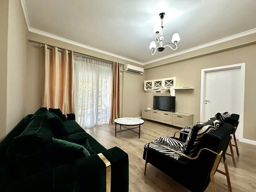 Luxury 3+1+2 Apartment for Rent with Parking – Botanical Garden Area, Tirana
