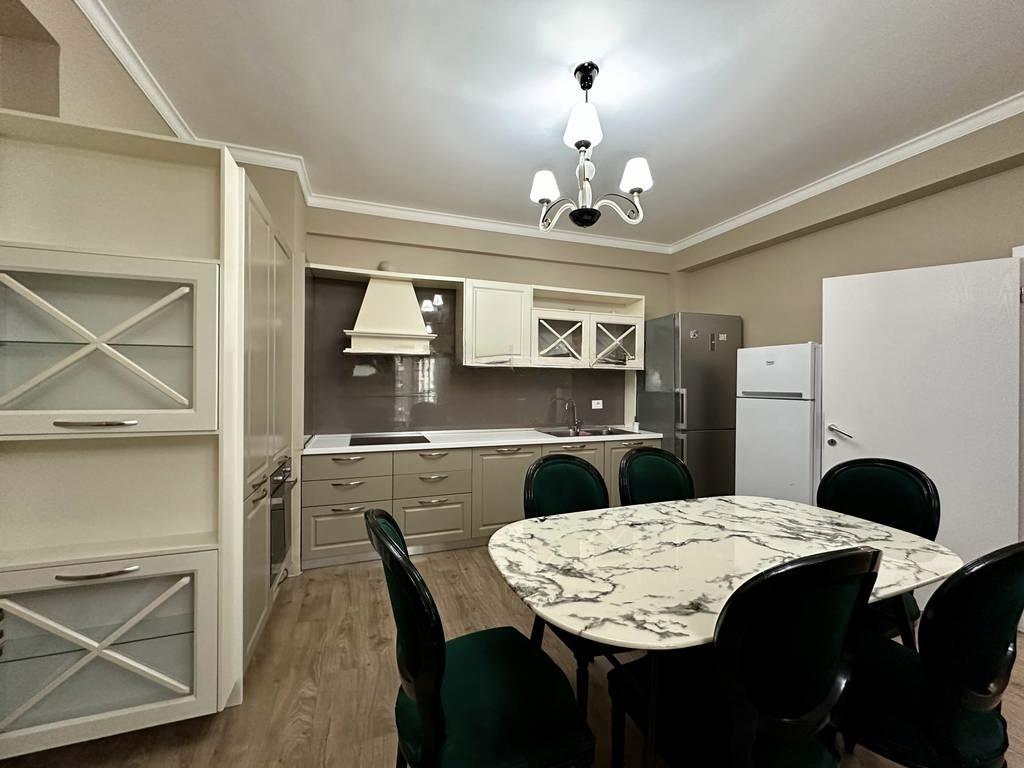 Luxury 3+1+2 Apartment for Rent with Parking – Botanical Garden Area, Tirana