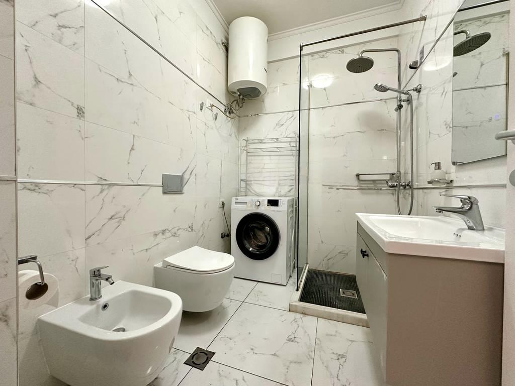 Luxury 3+1+2 Apartment for Rent with Parking – Botanical Garden Area, Tirana